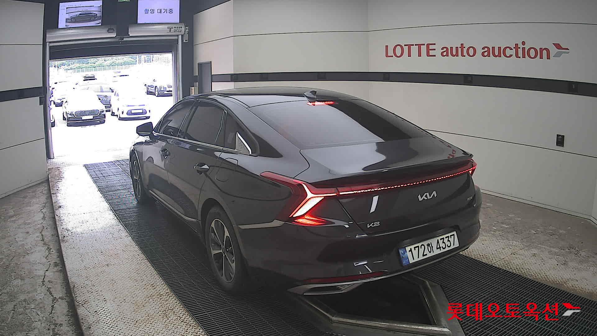 2023 - kia k8