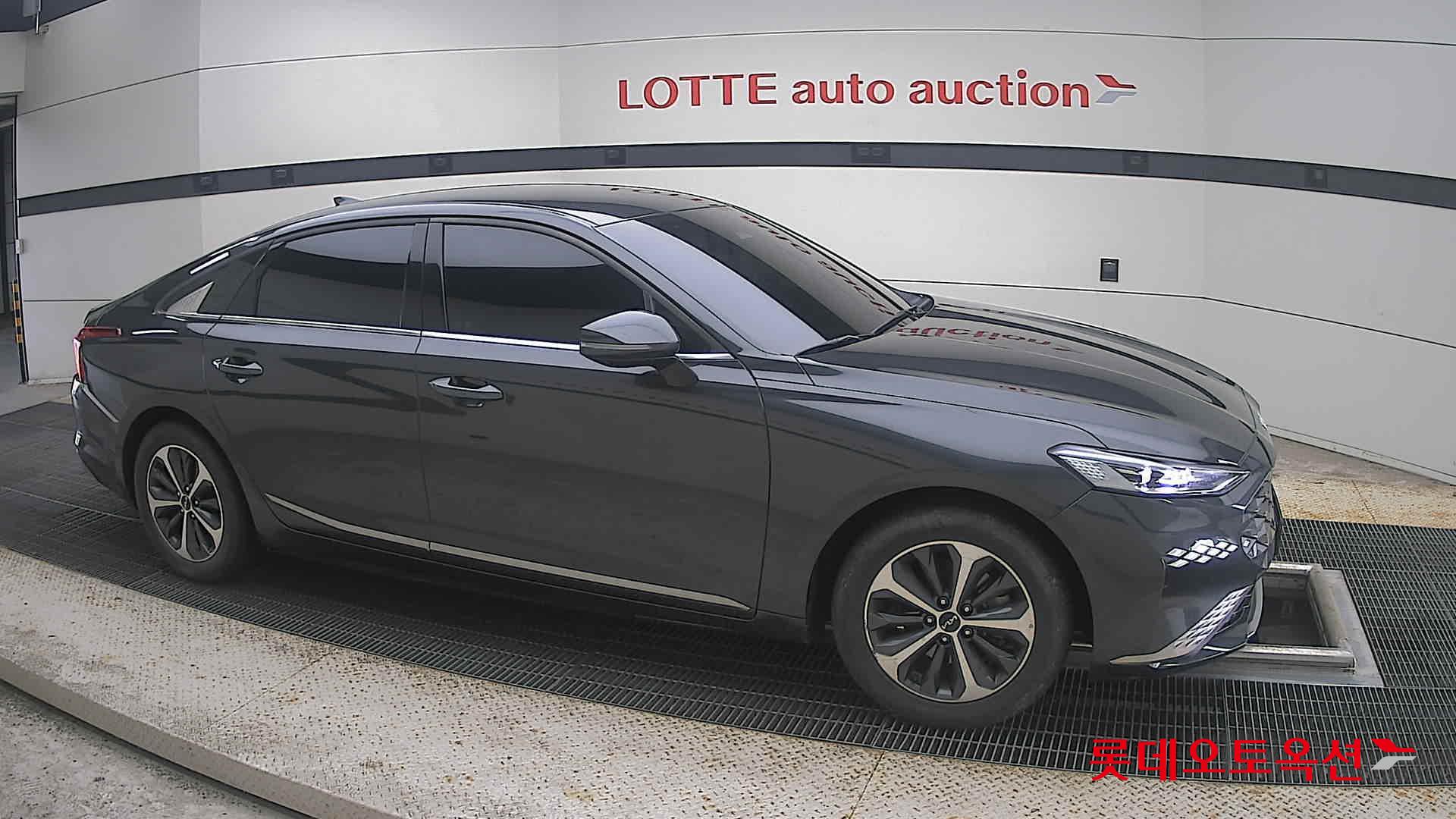 2023 - kia k8