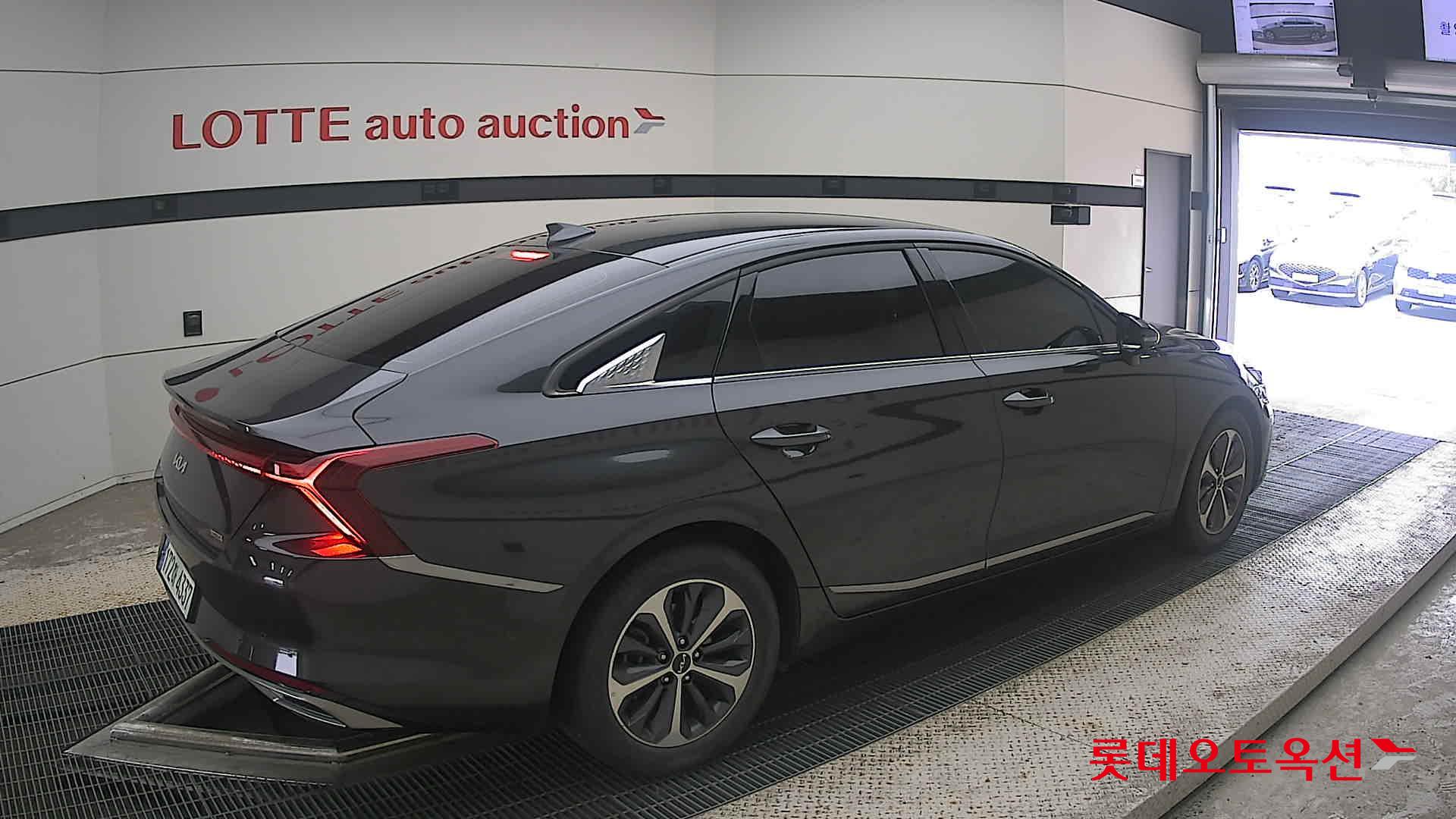 2023 - kia k8