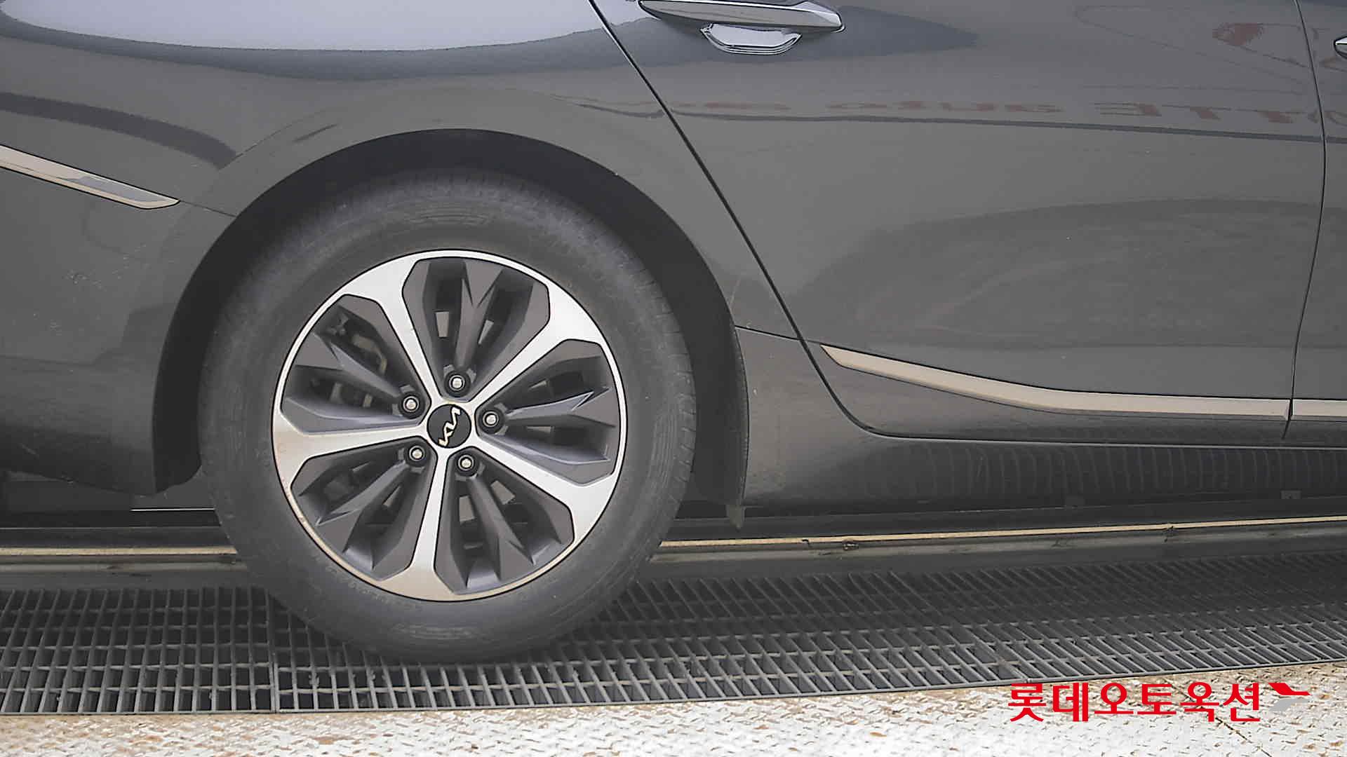2023 - kia k8