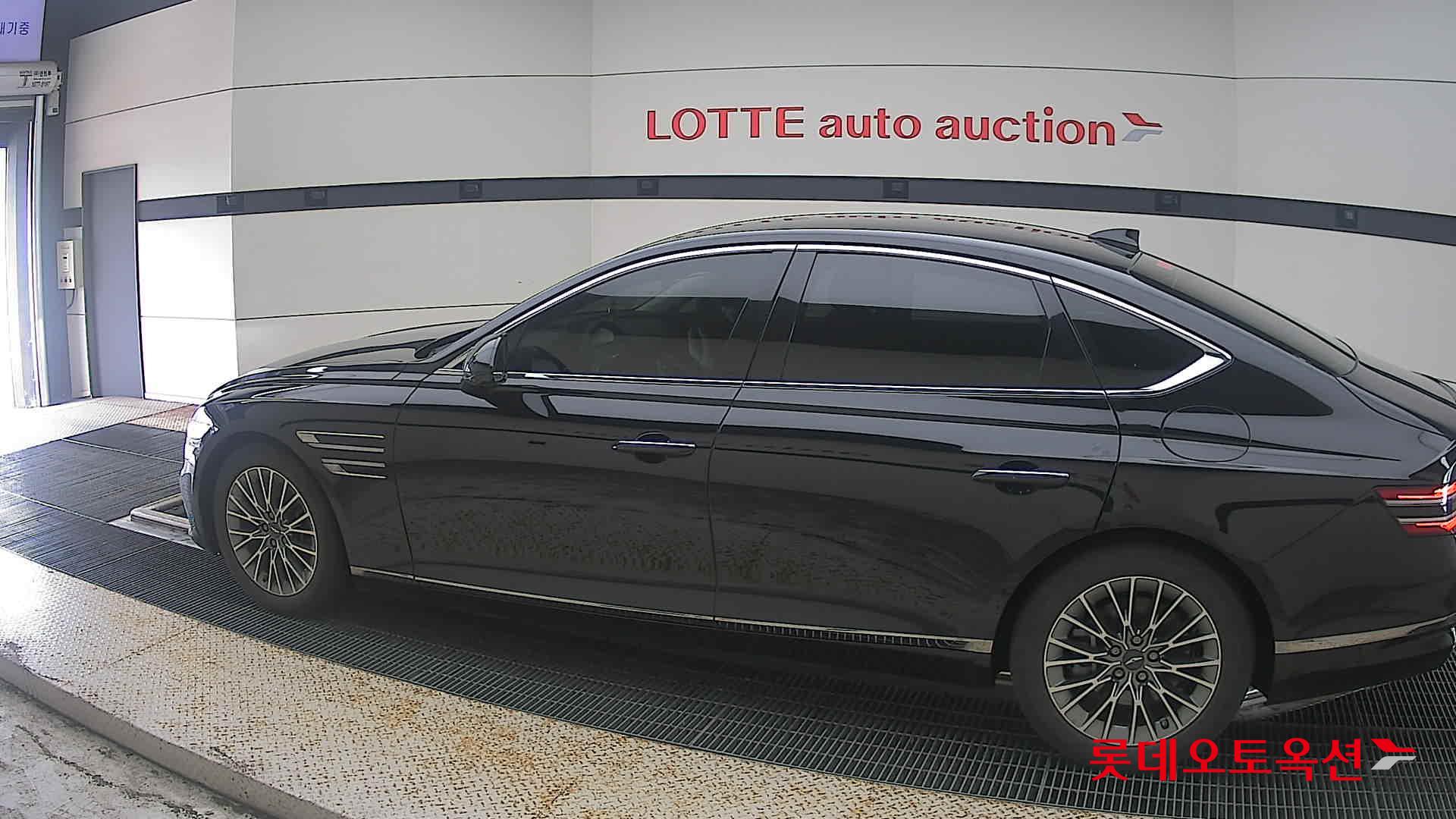 2022 - genesis g80