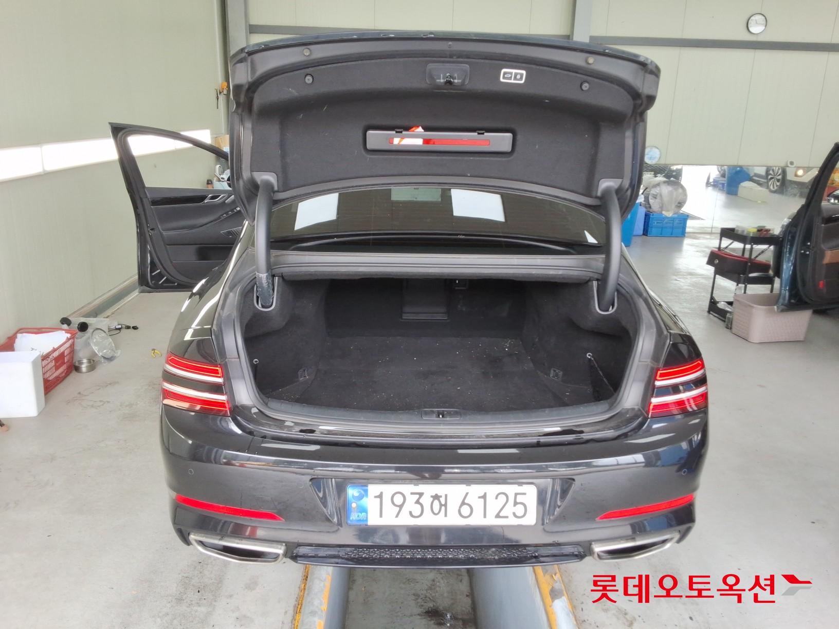 2022 - genesis g80