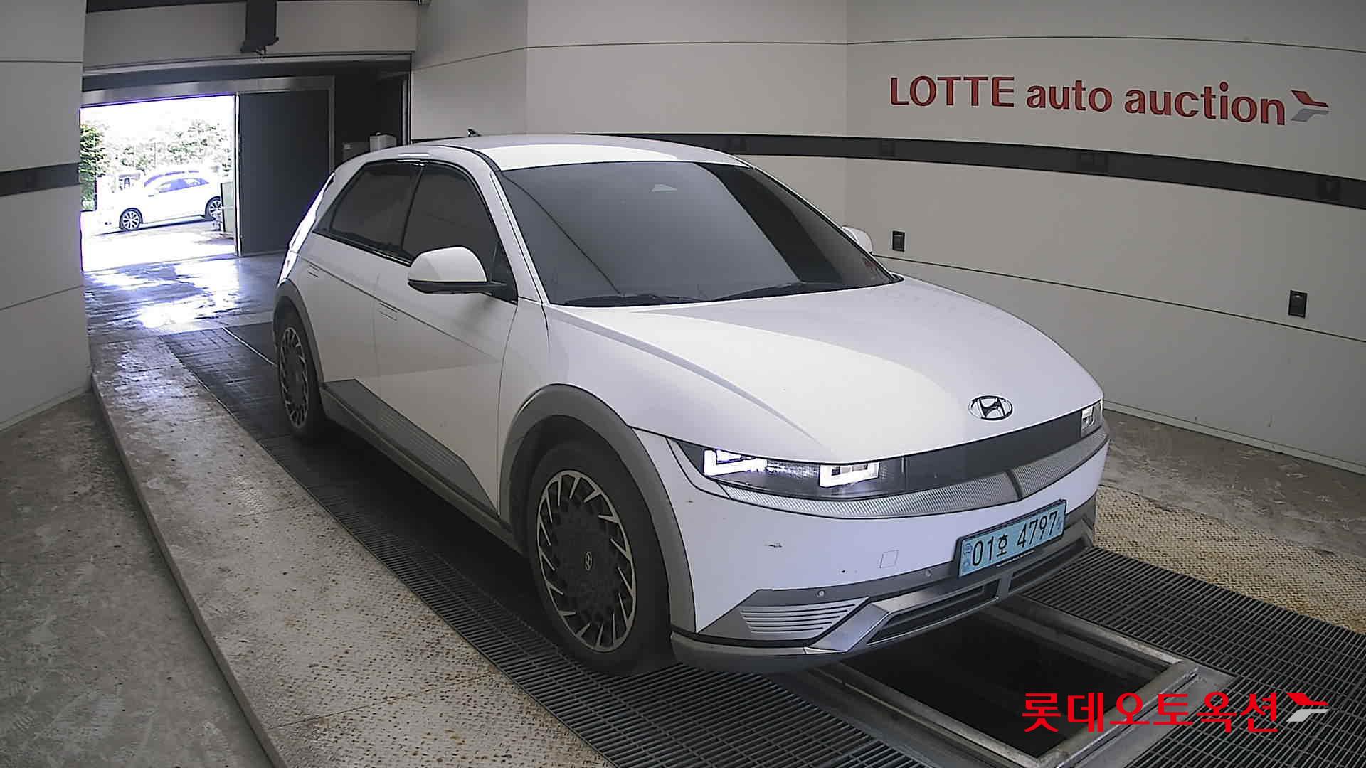 2022 - hyundai ioniq