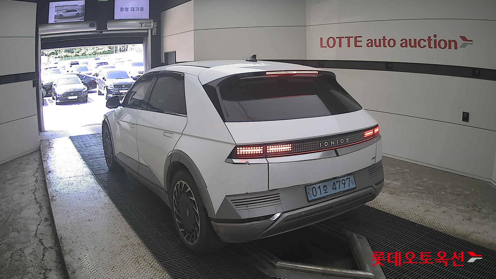 2022 - hyundai ioniq