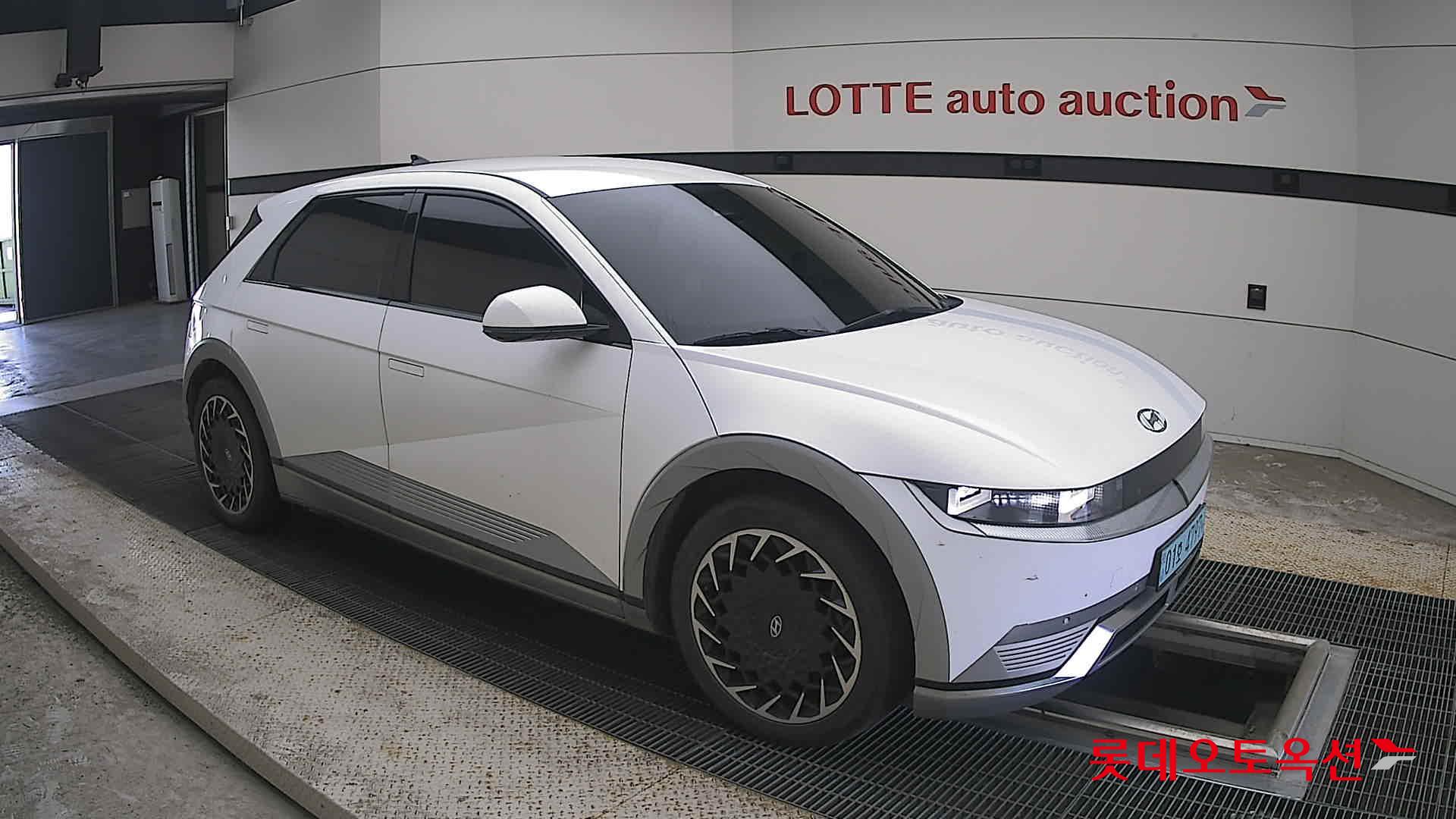 2022 - hyundai ioniq