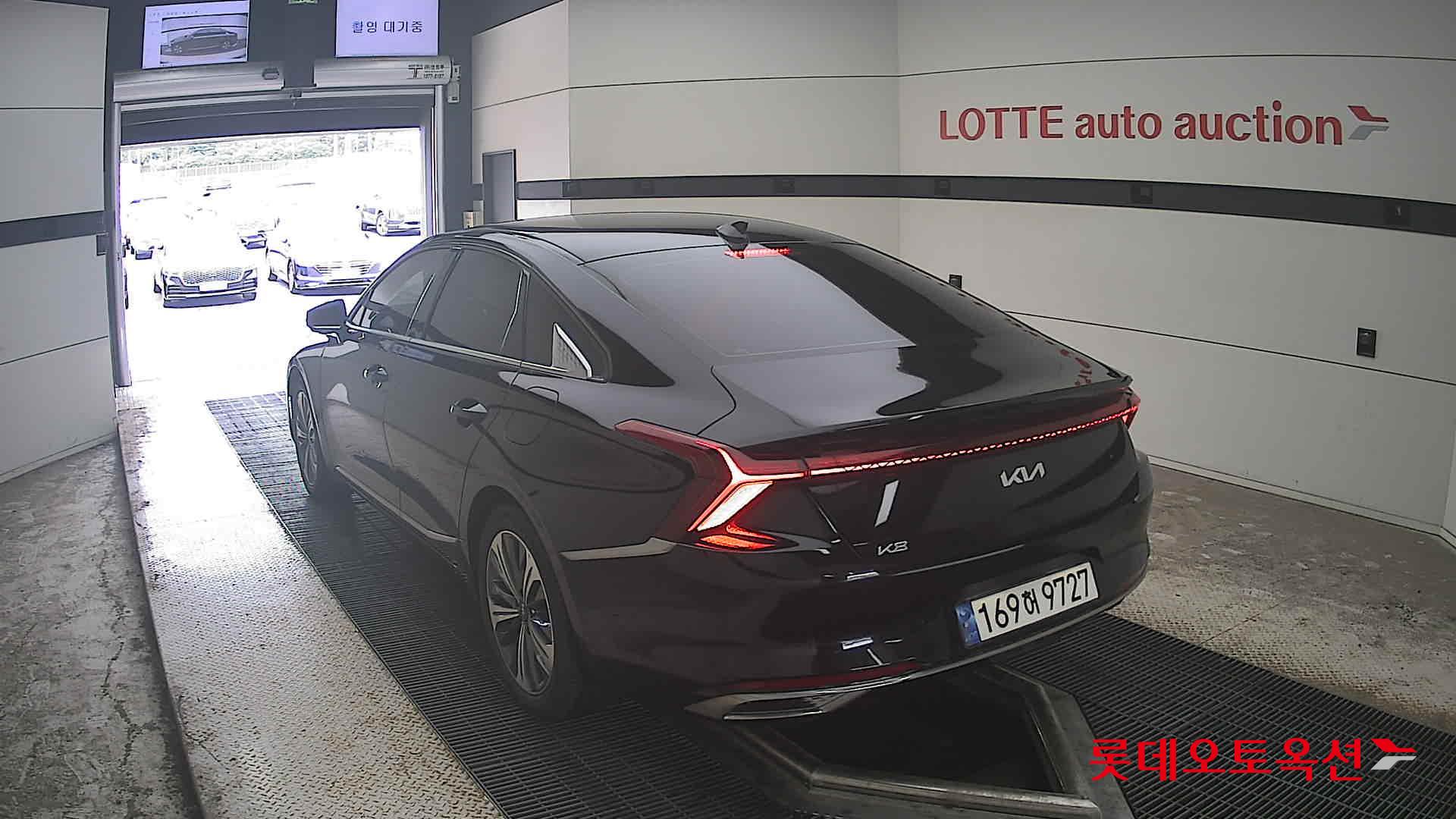 2023 - kia k8