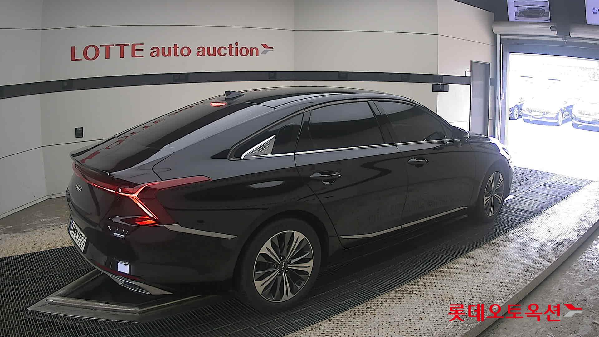 2023 - kia k8