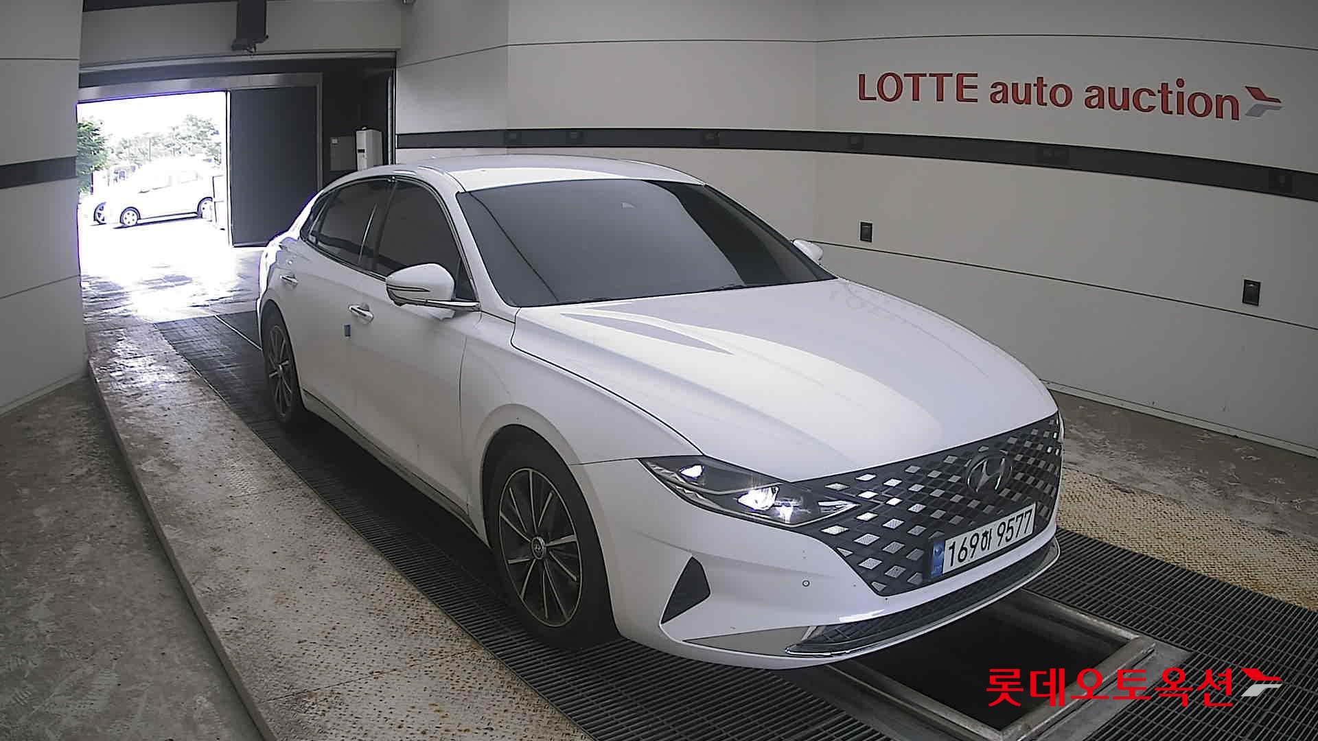 2022 - hyundai grandeur