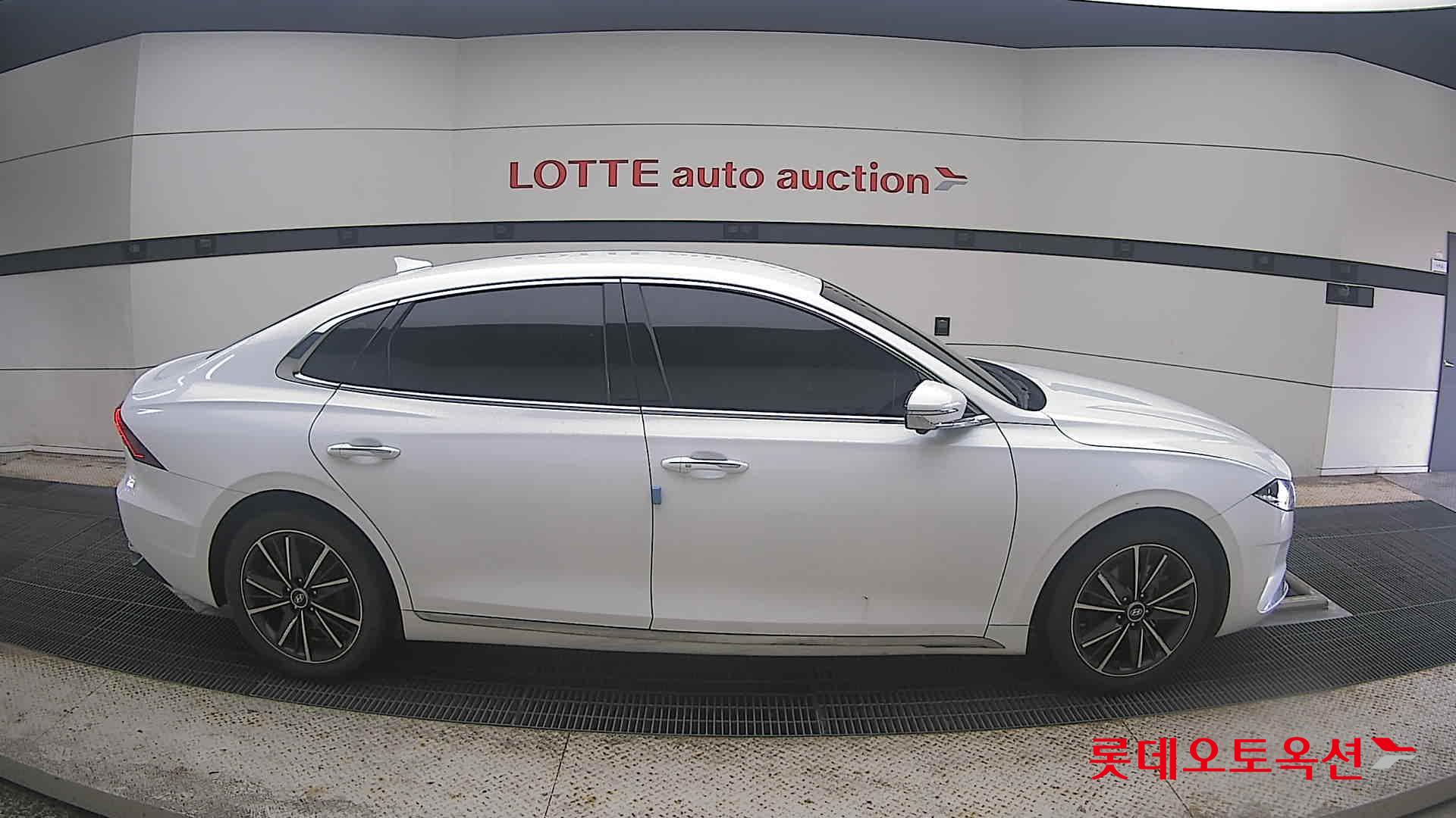 2022 - hyundai grandeur
