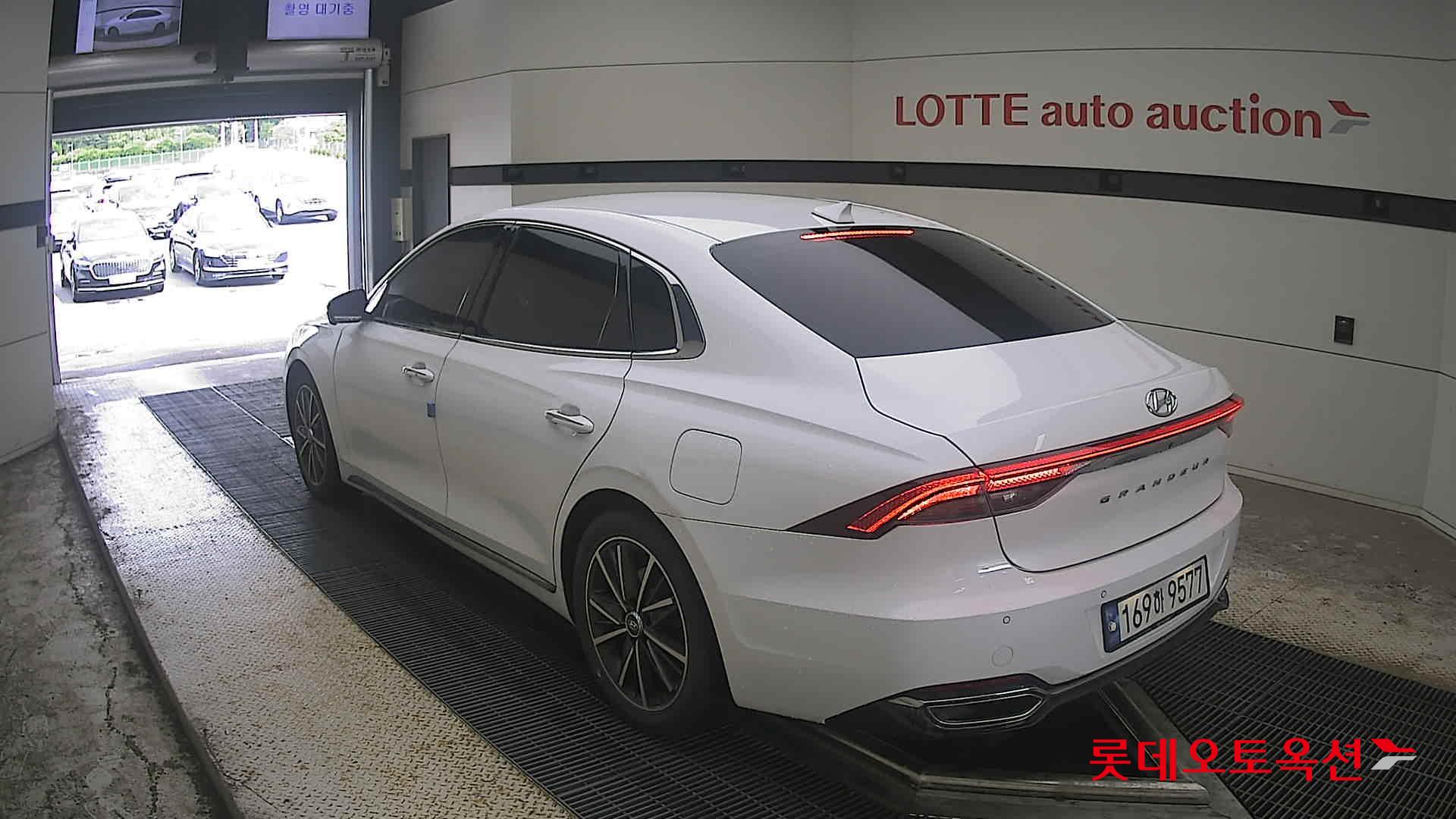2022 - hyundai grandeur