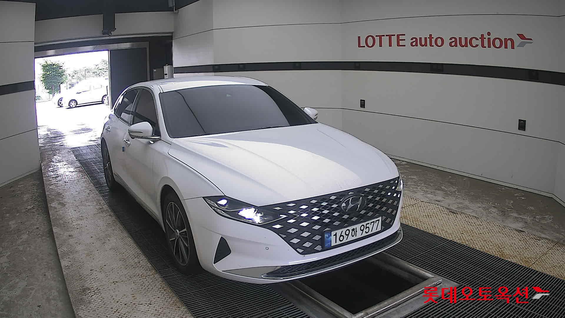 2022 - hyundai grandeur