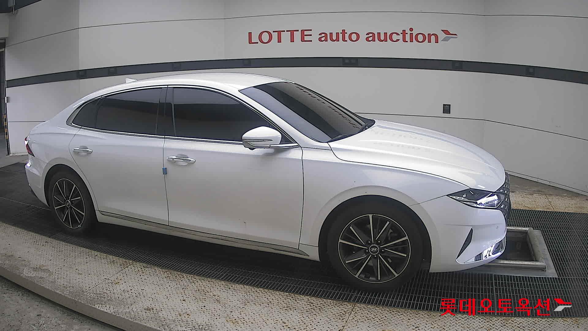 2022 - hyundai grandeur