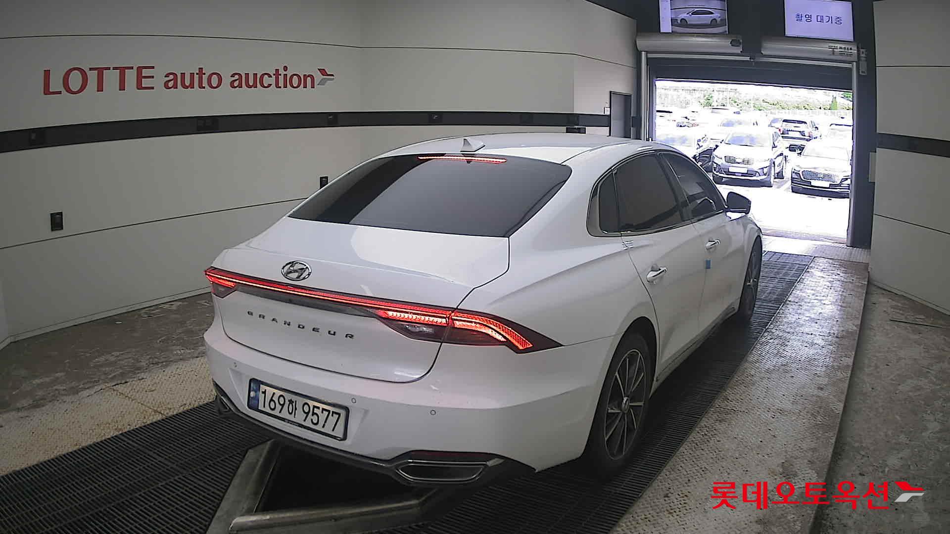 2022 - hyundai grandeur