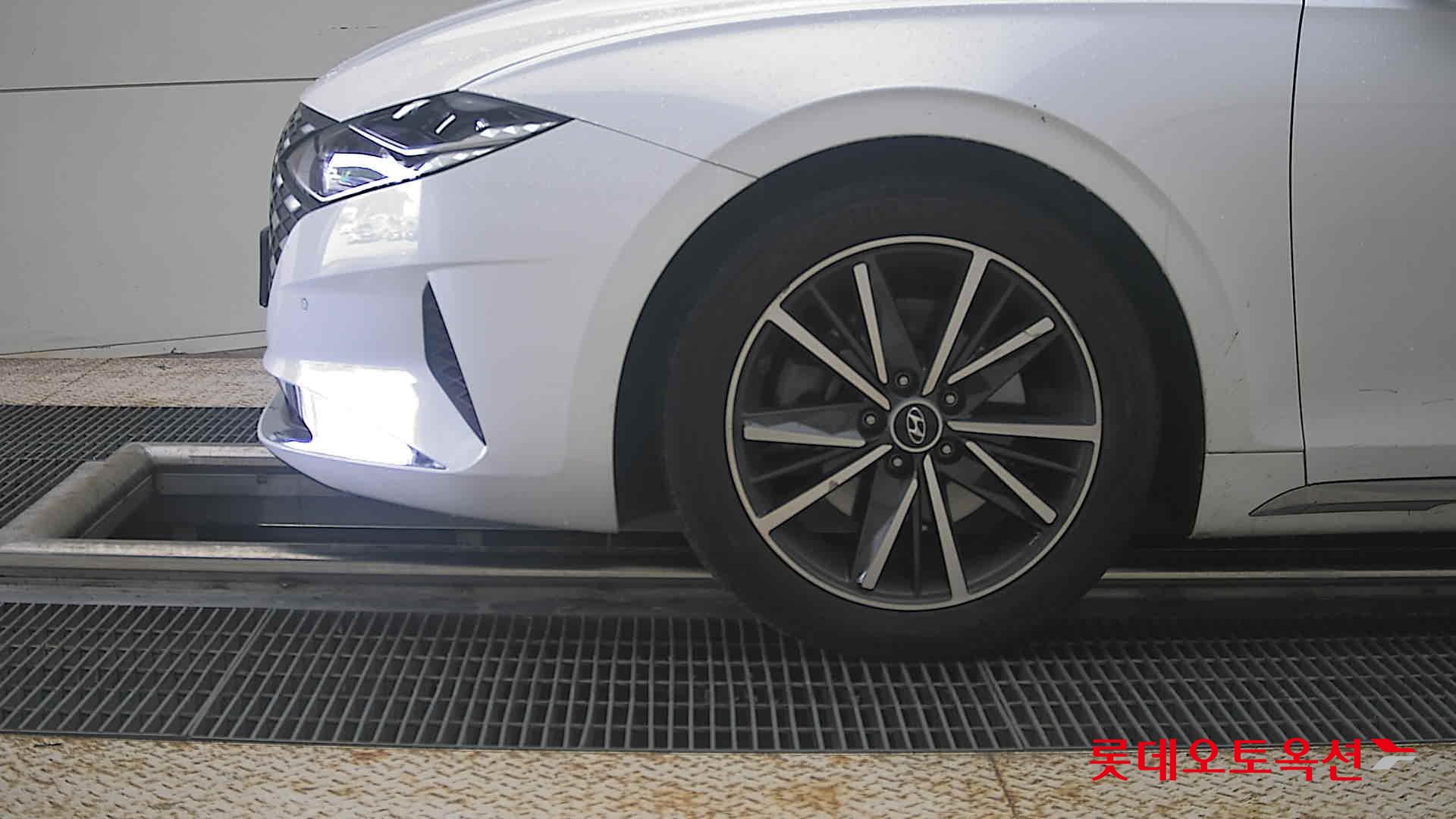 2022 - hyundai grandeur