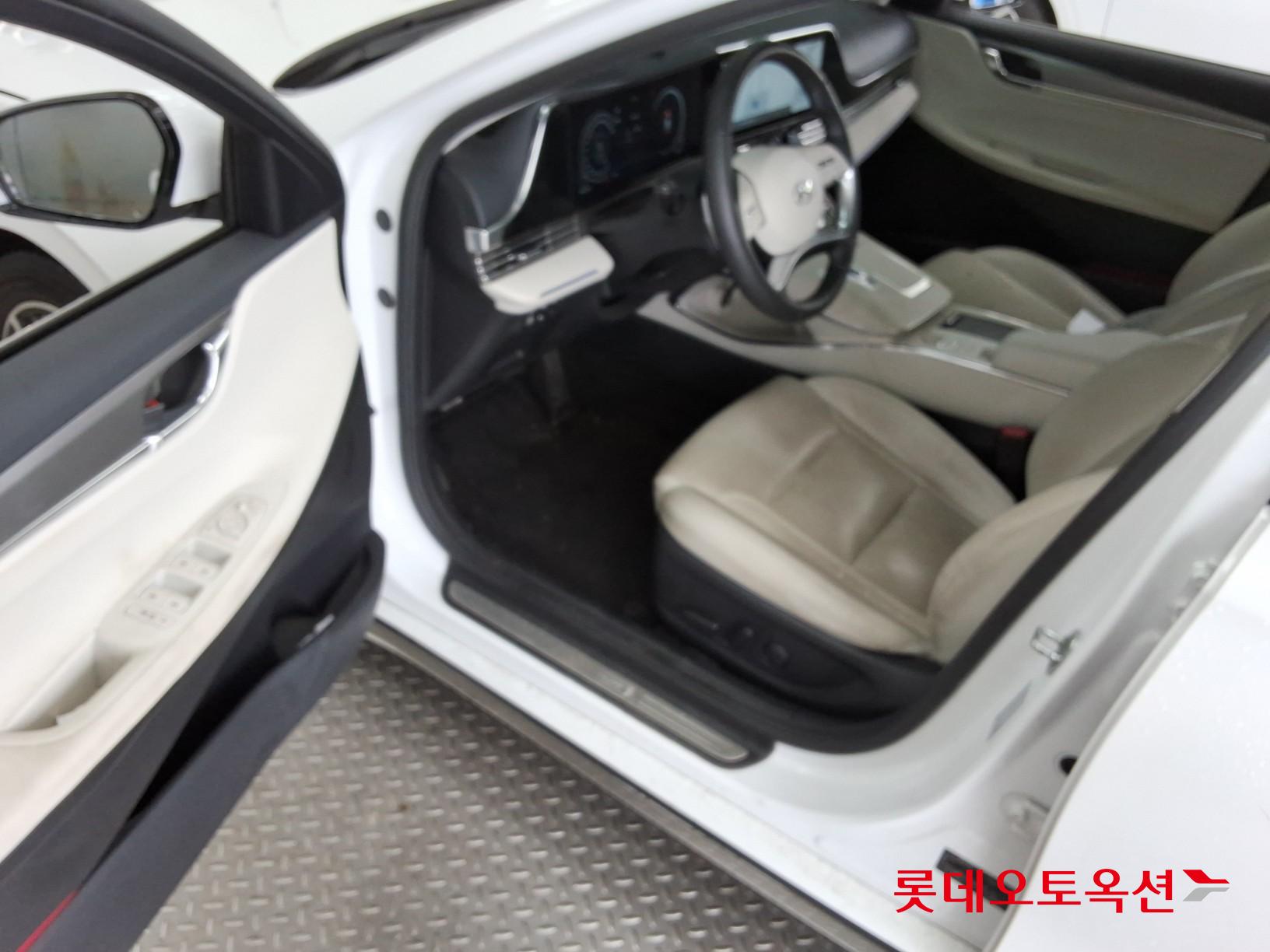 2022 - hyundai grandeur