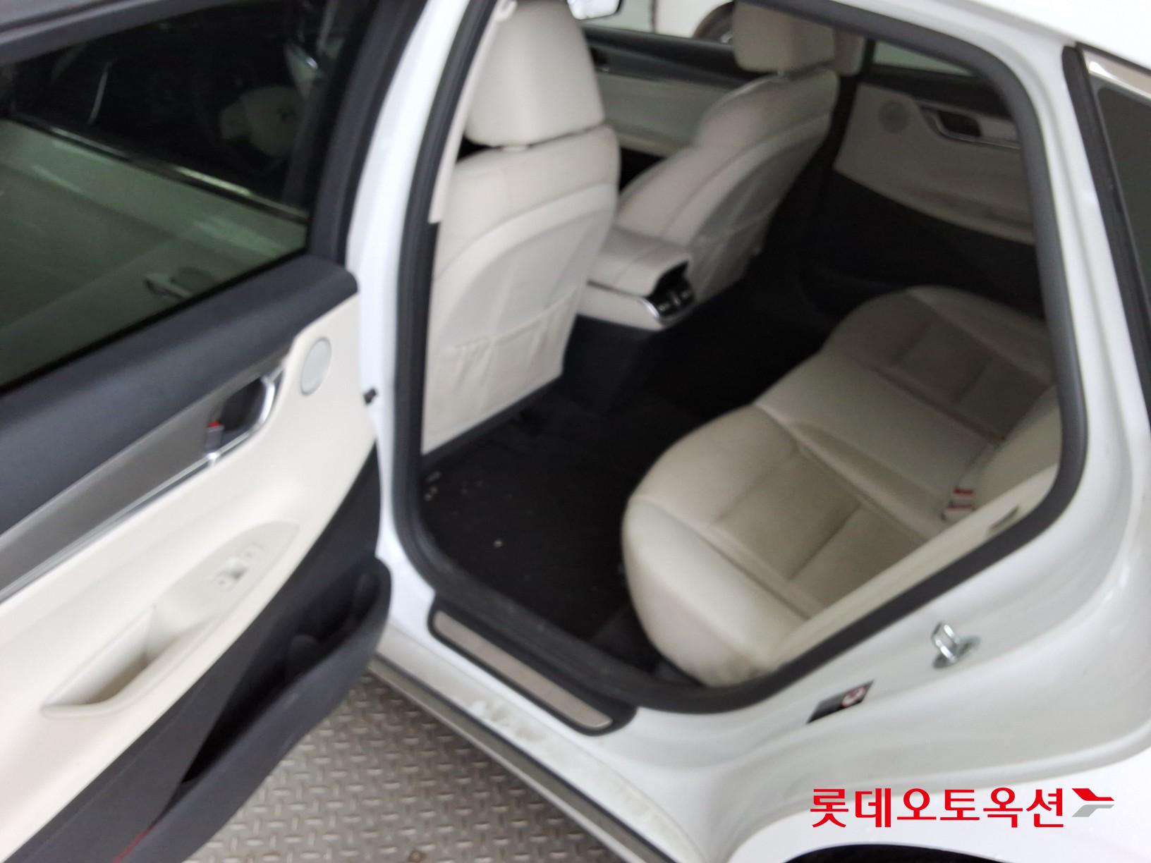 2022 - hyundai grandeur