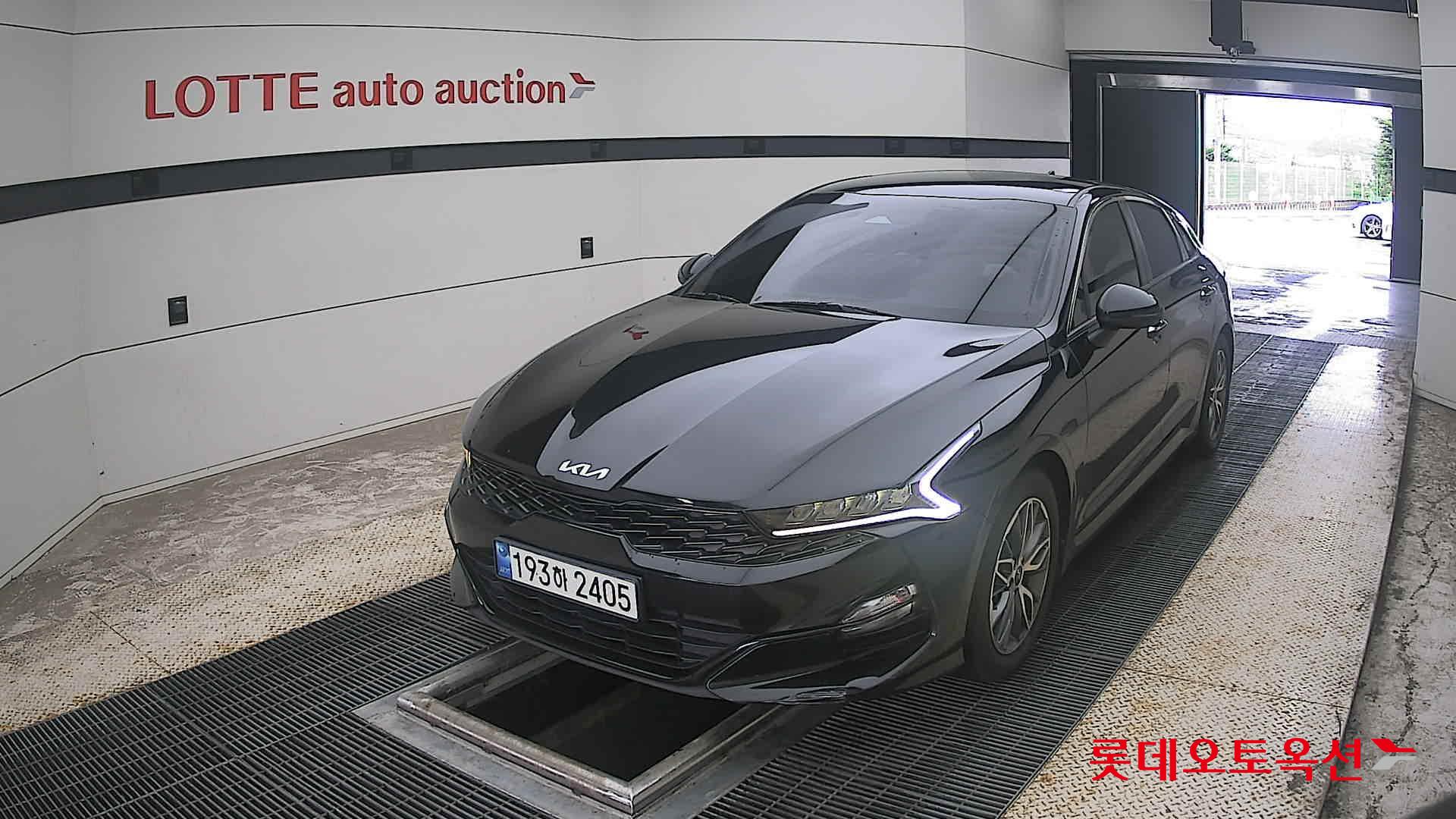 2022 - kia k5