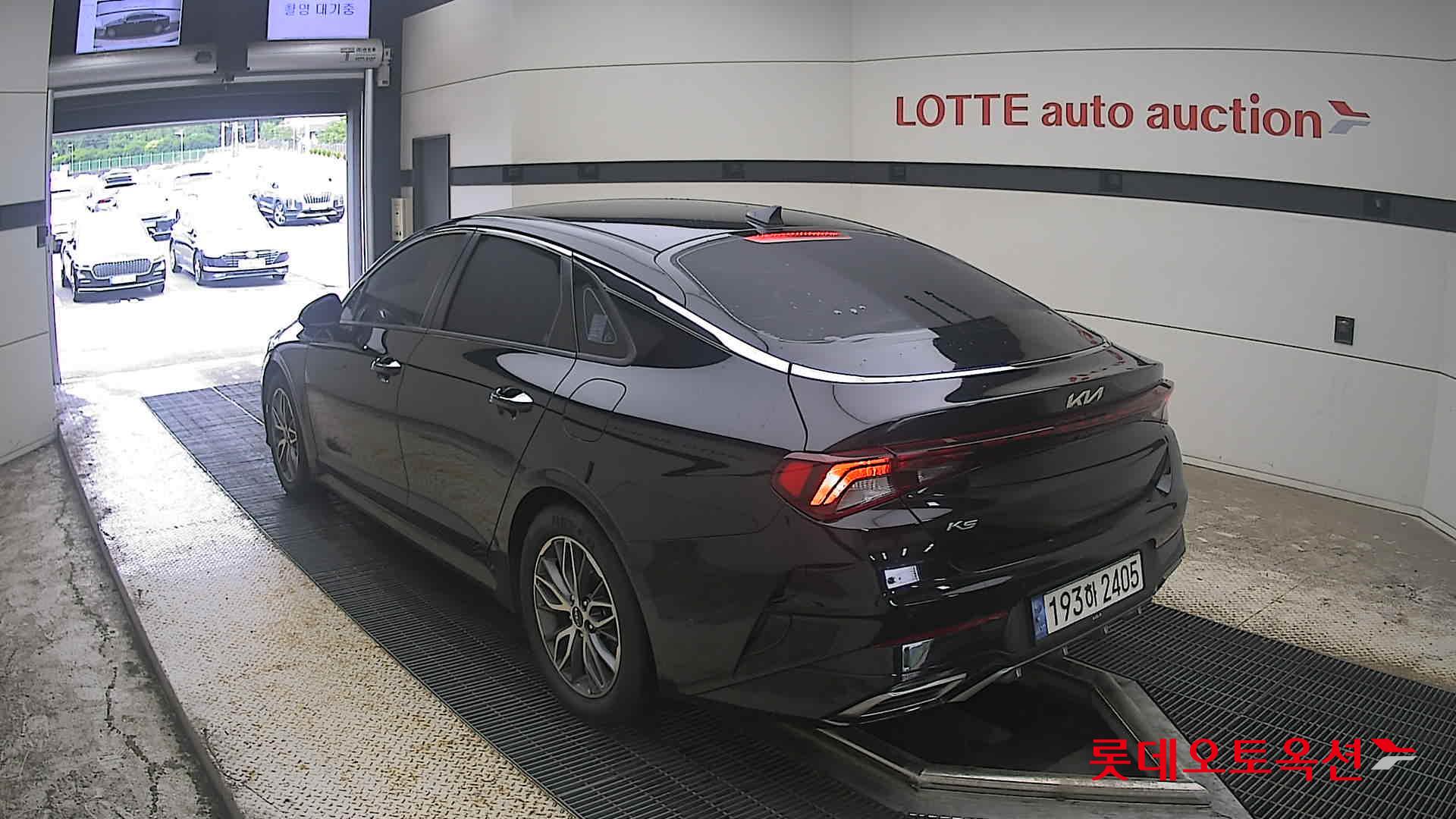 2022 - kia k5