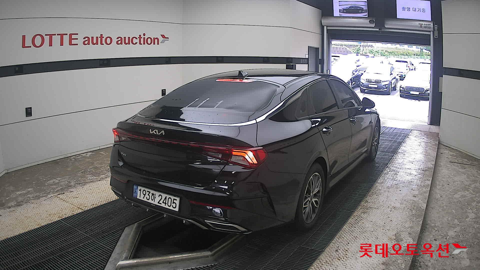2022 - kia k5