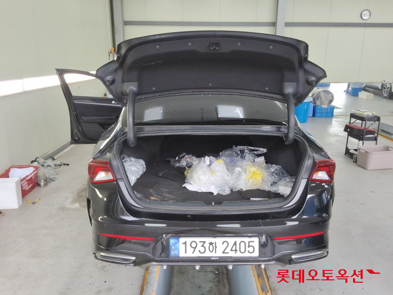 2022 - kia k5