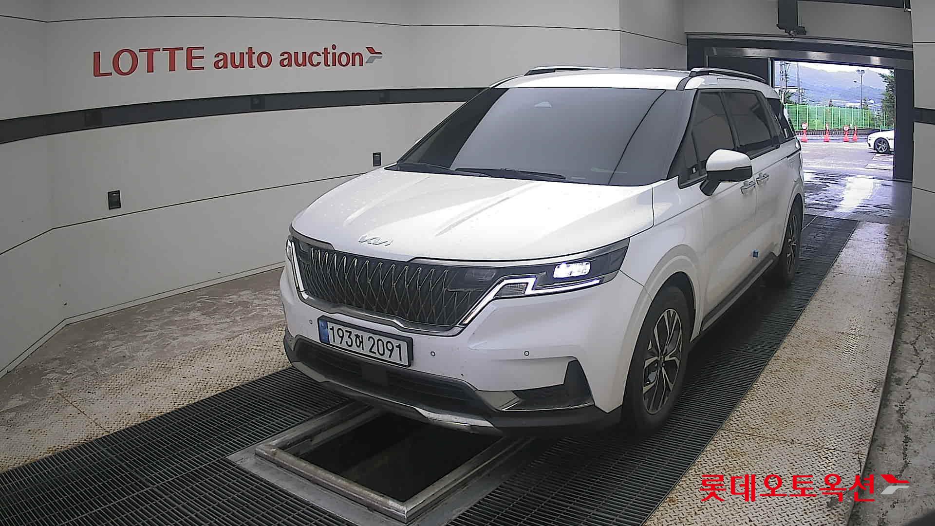 2023 - kia carnival