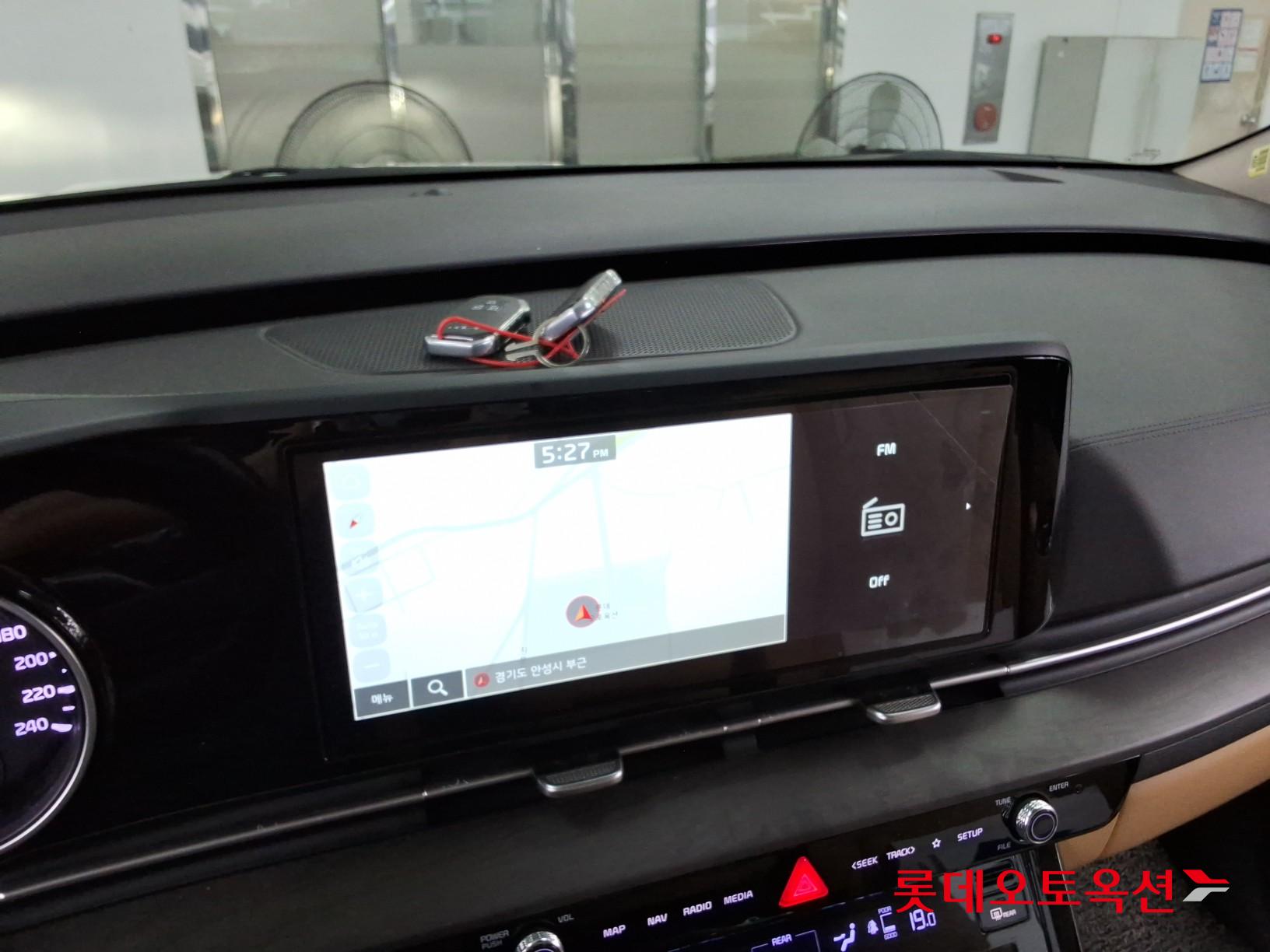 2023 - kia carnival