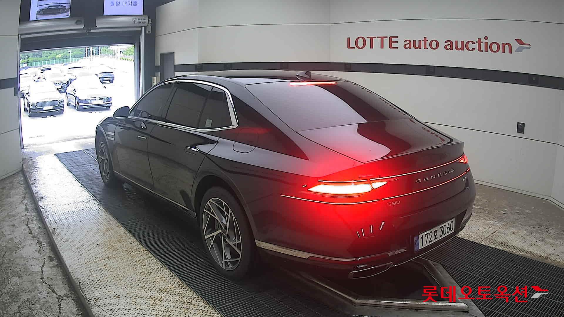 2022 - genesis g90