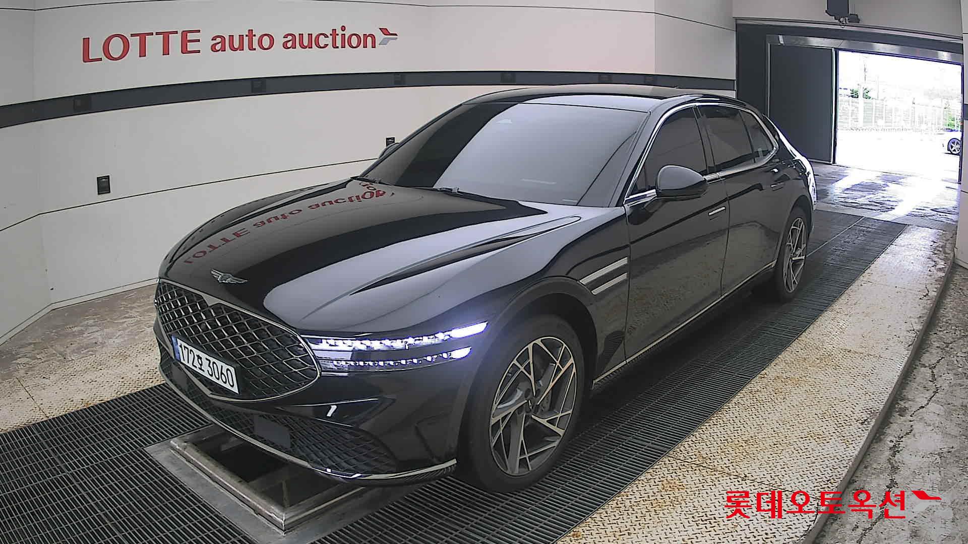 2022 - genesis g90