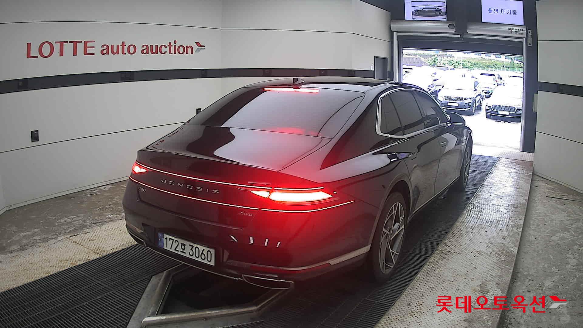 2022 - genesis g90