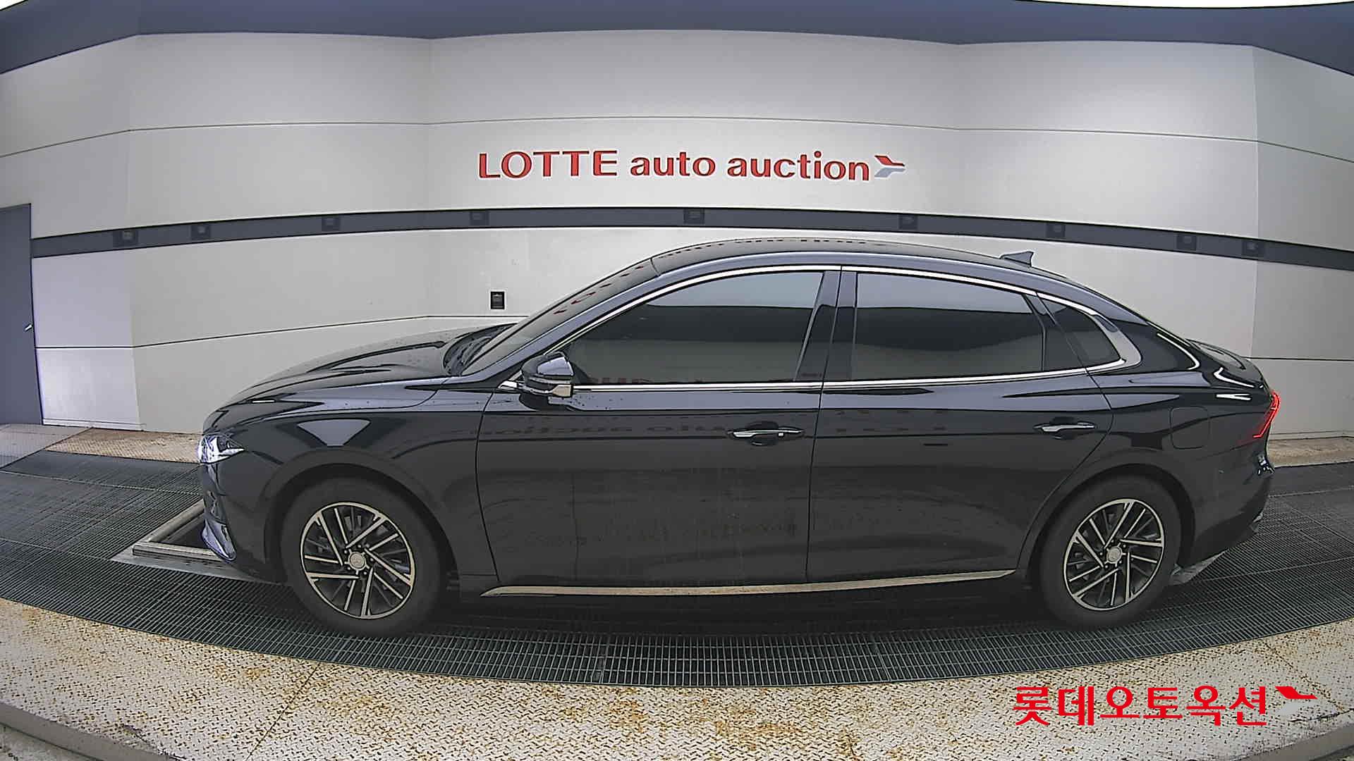 2022 - hyundai grandeur