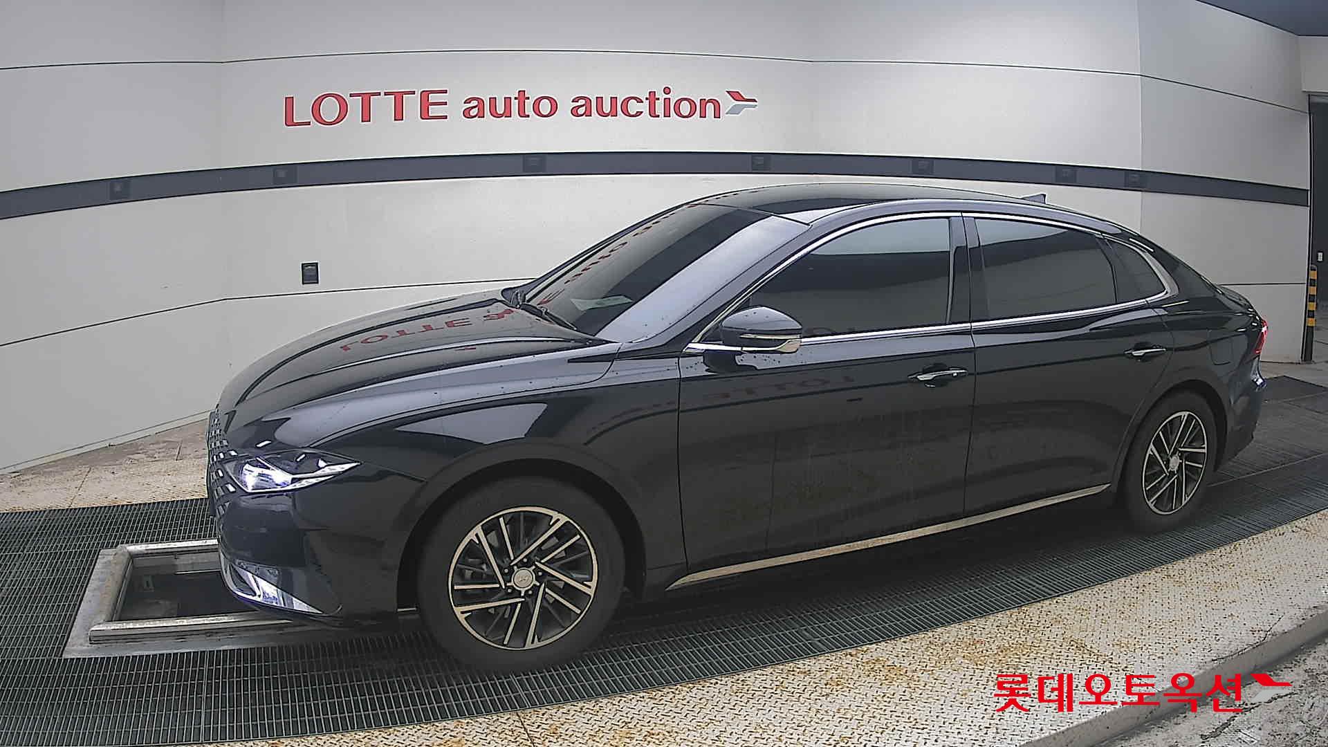 2022 - hyundai grandeur