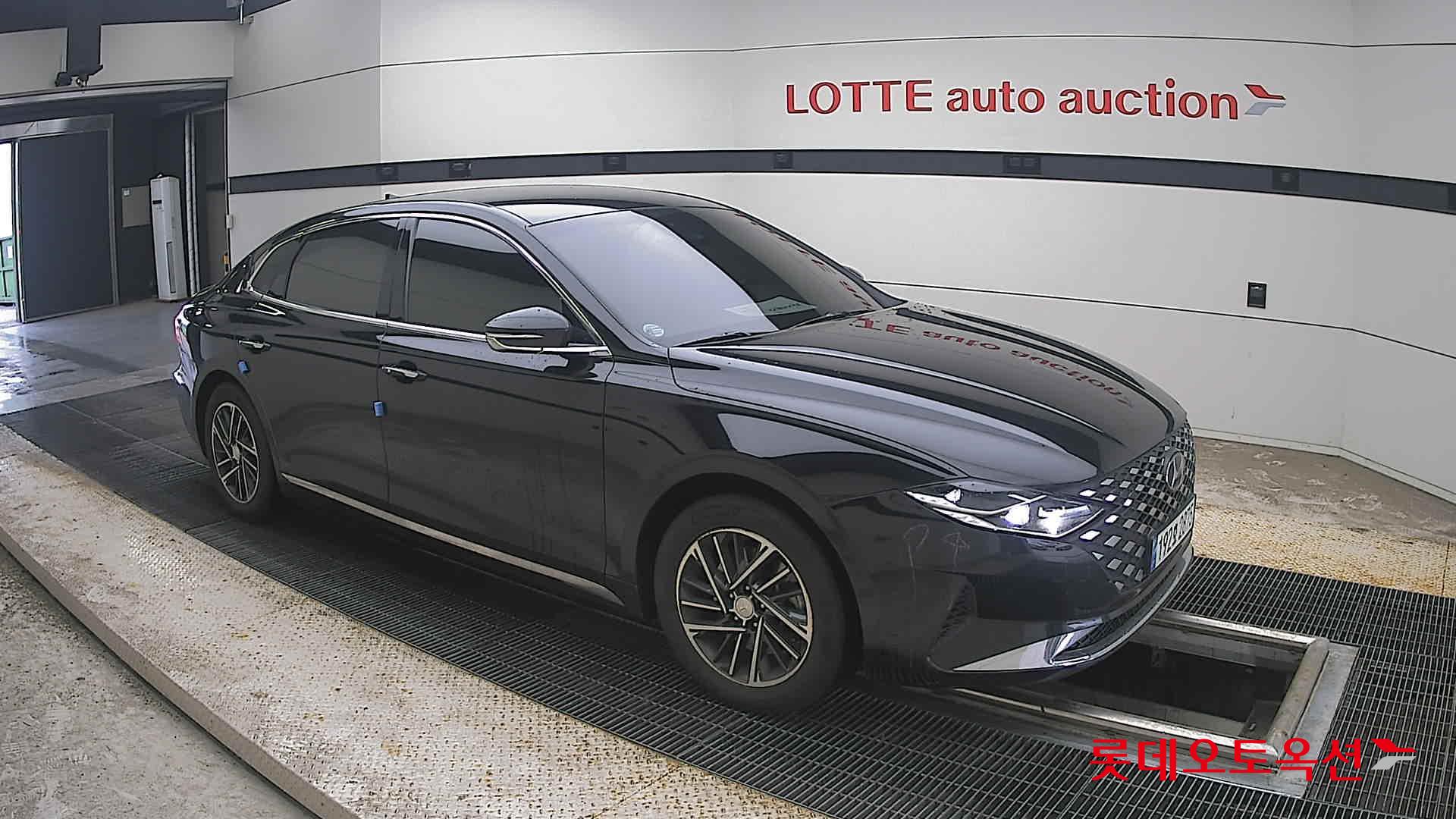 2022 - hyundai grandeur