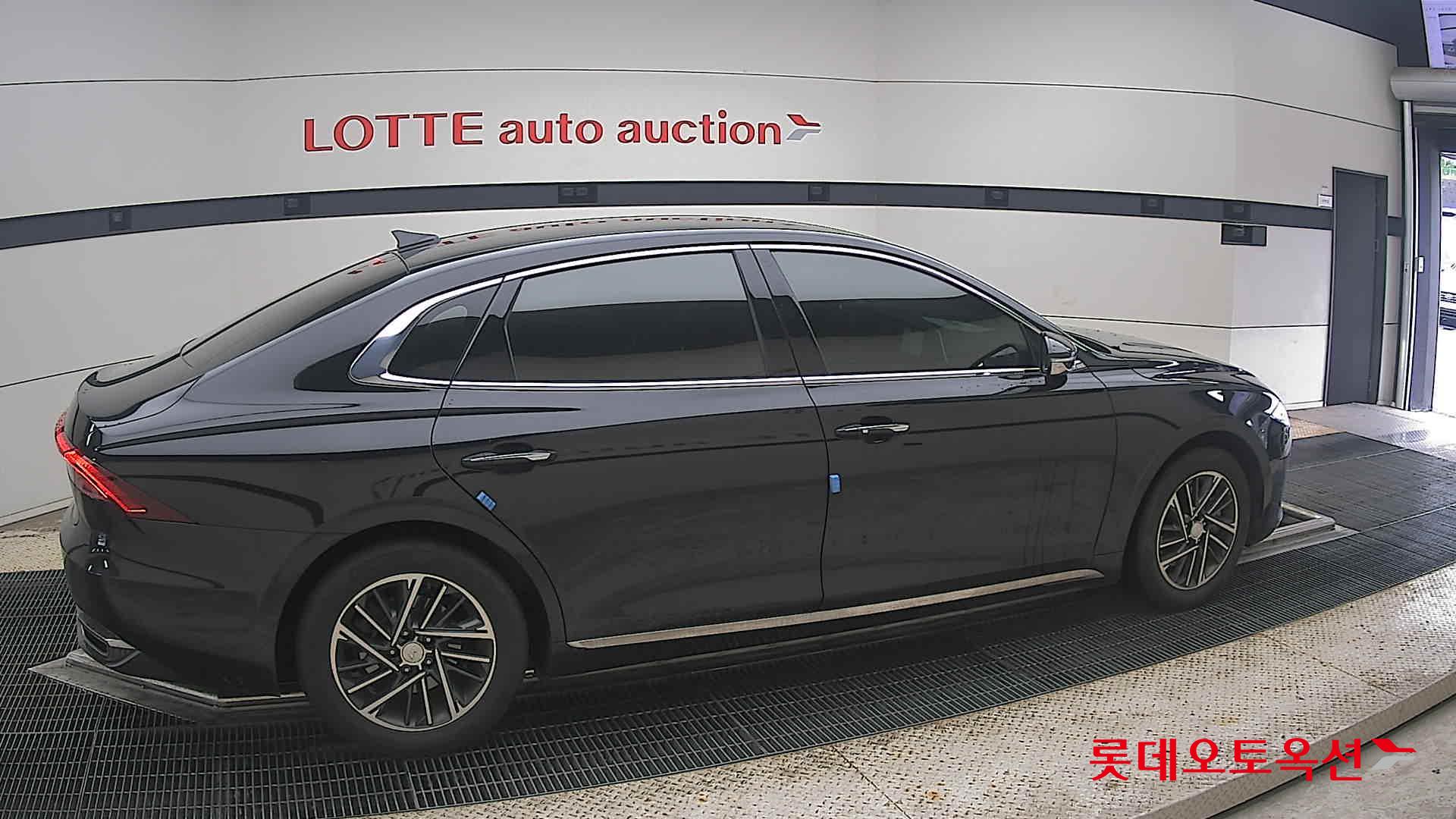 2022 - hyundai grandeur
