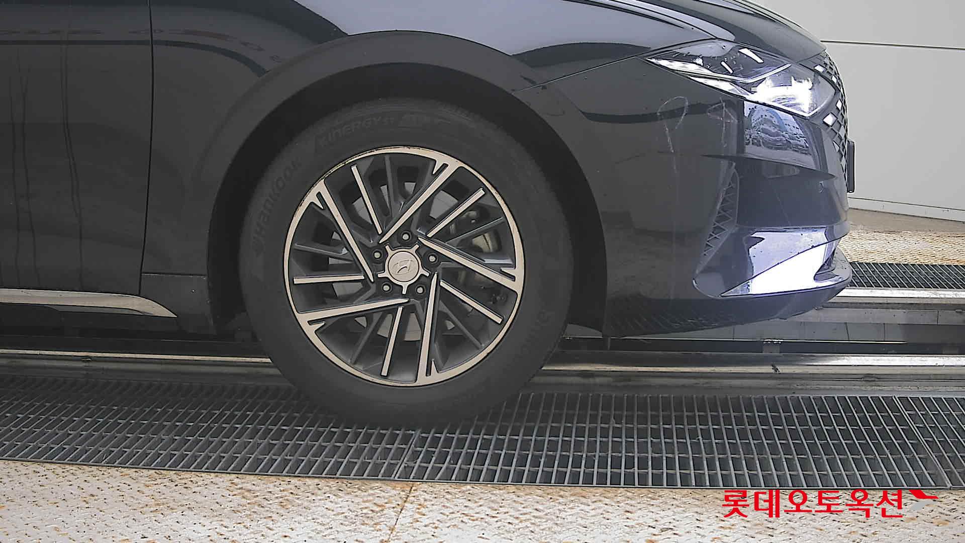 2022 - hyundai grandeur