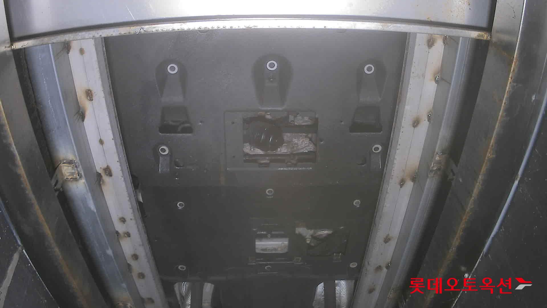 جينيسيس G90 2021 — صورة 26