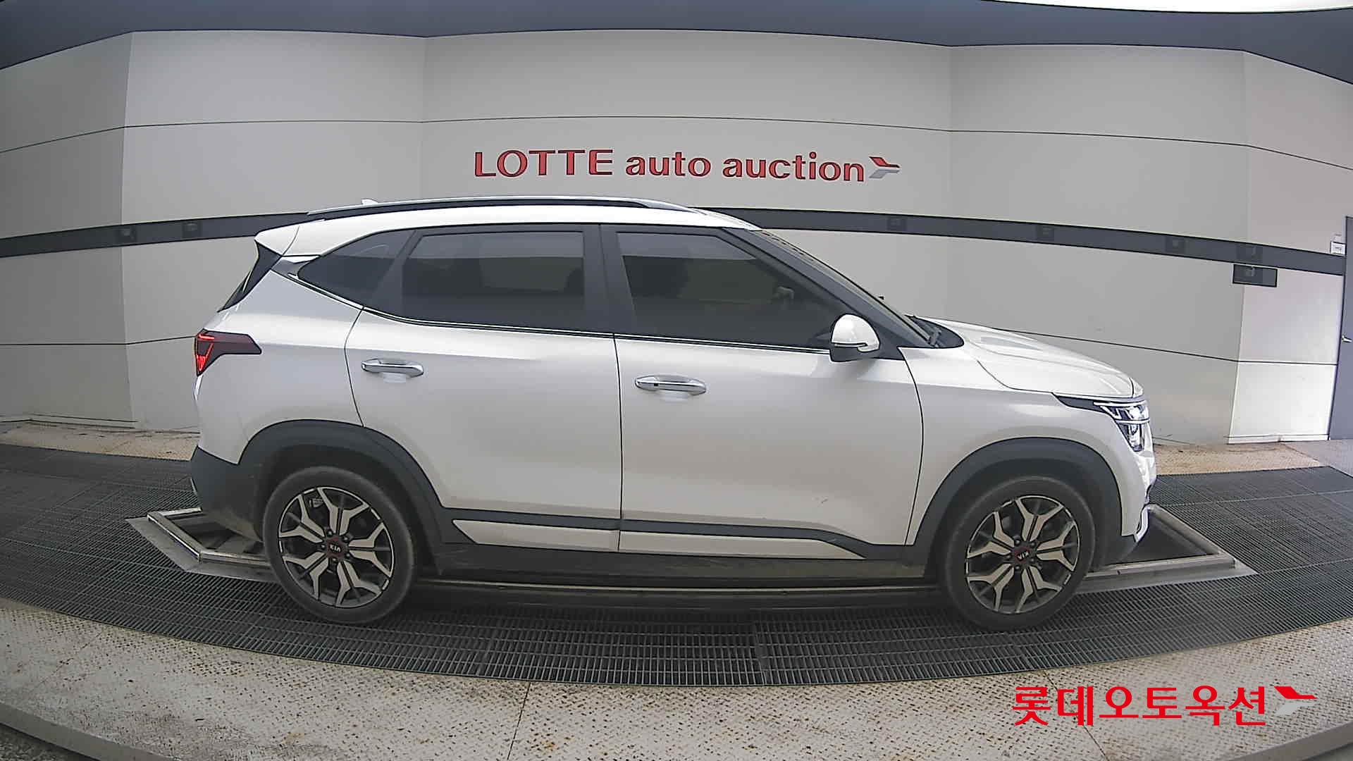 2020 - kia seltos