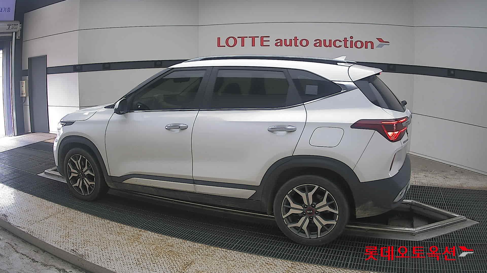 2020 - kia seltos