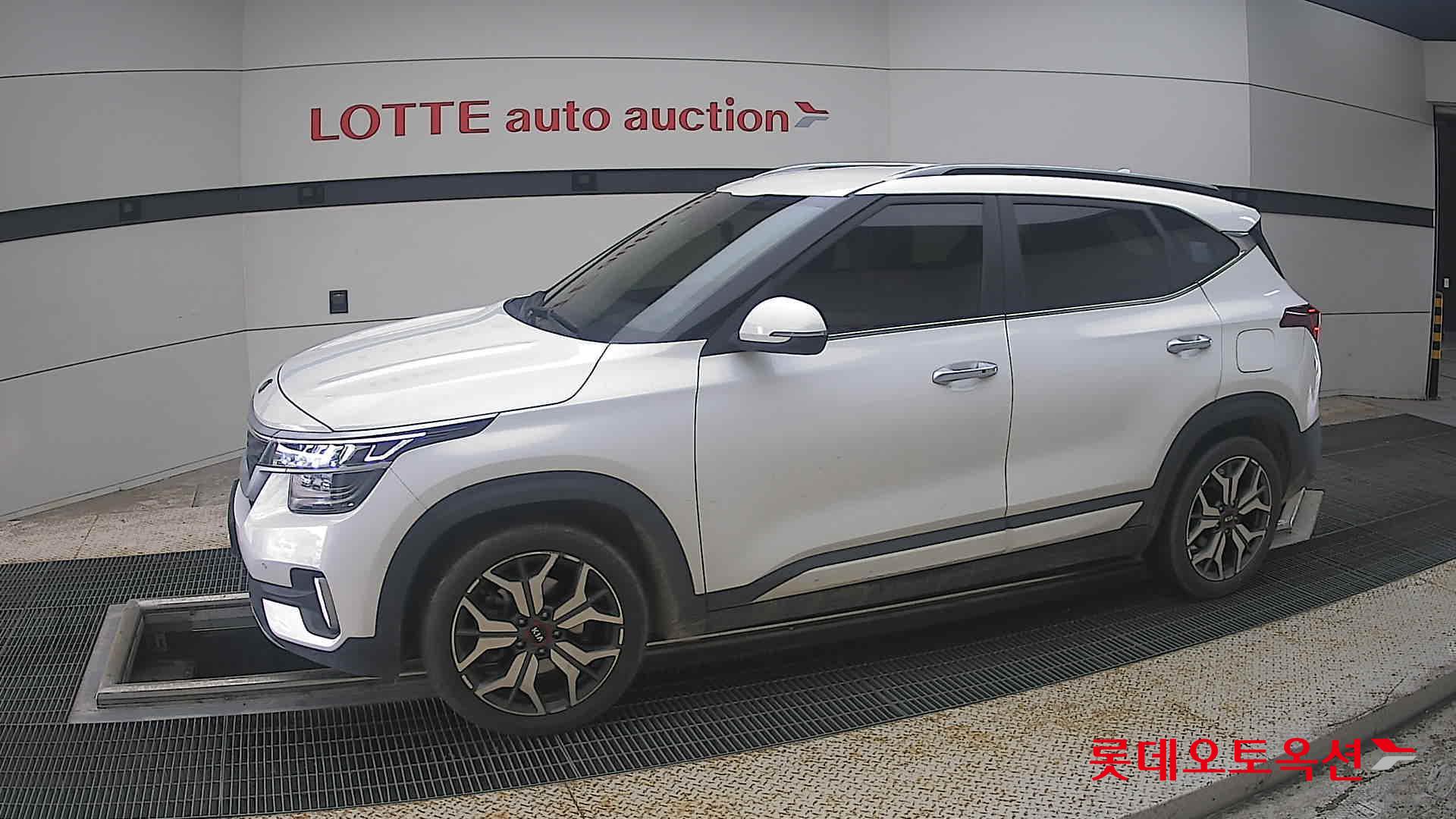2020 - kia seltos