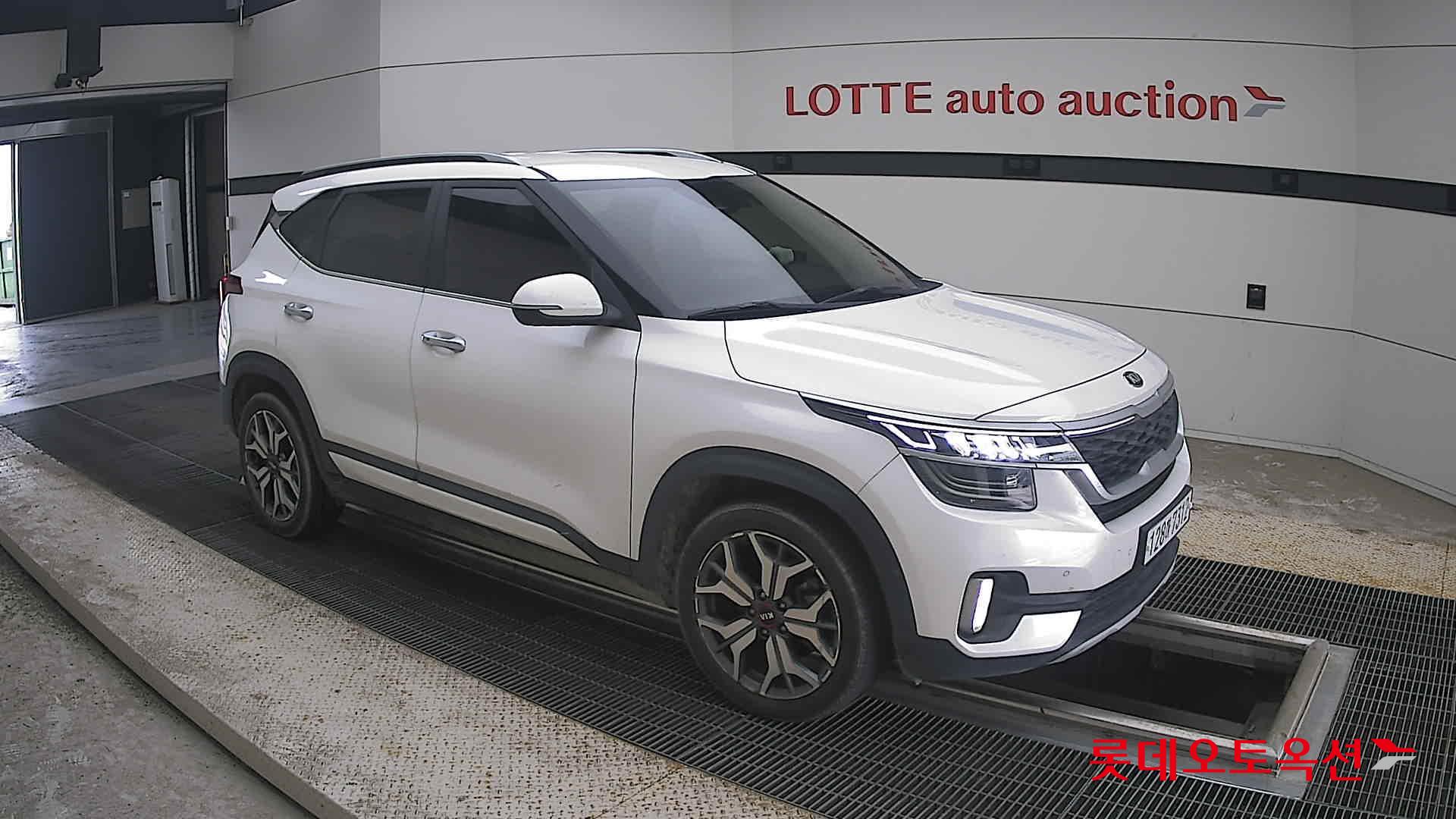 2020 - kia seltos