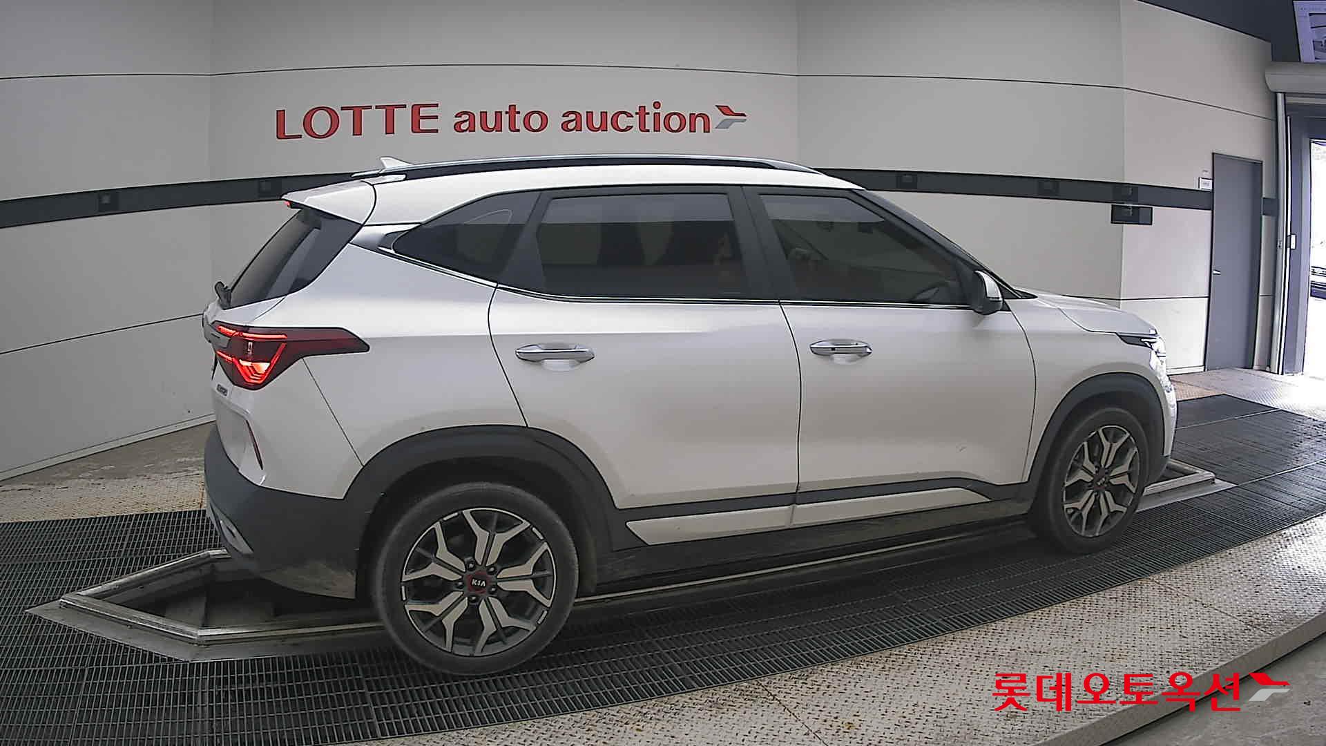 2020 - kia seltos