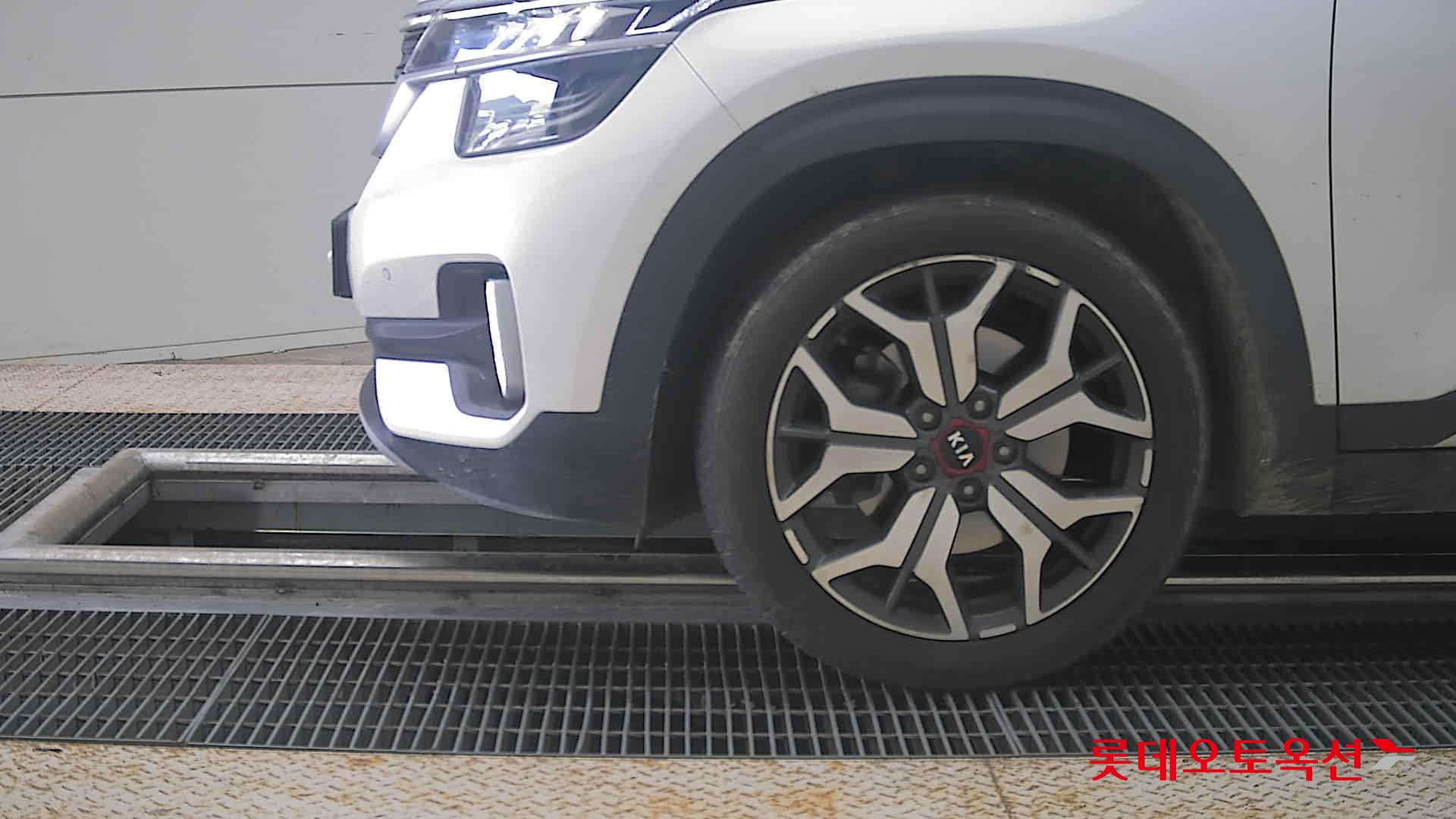 2020 - kia seltos