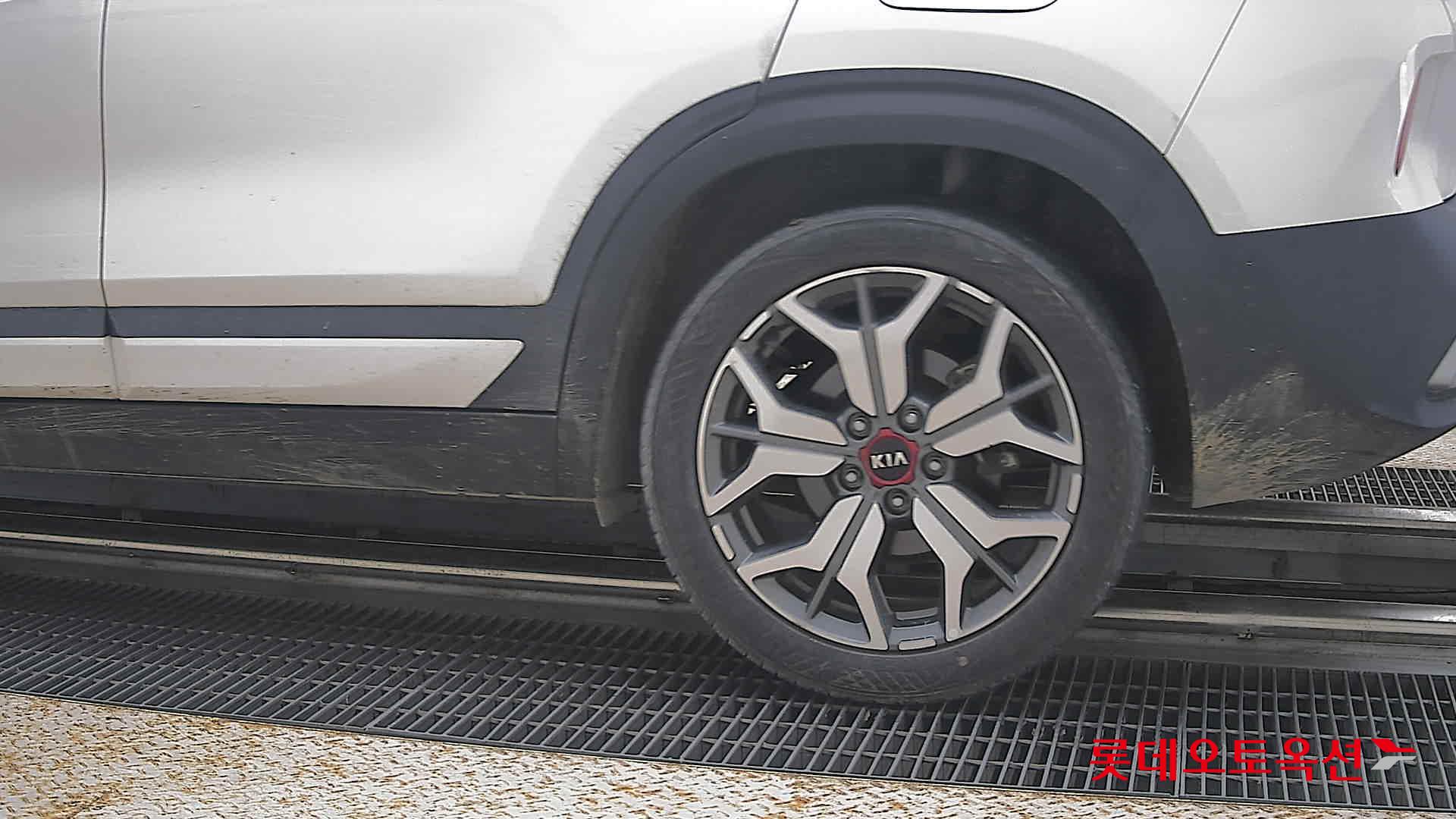 2020 - kia seltos