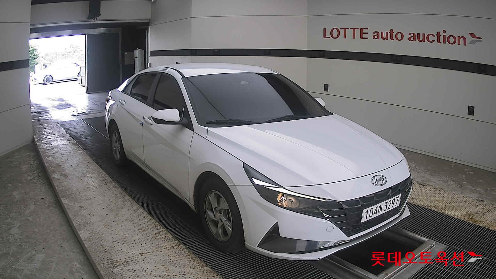 2021 - hyundai avante