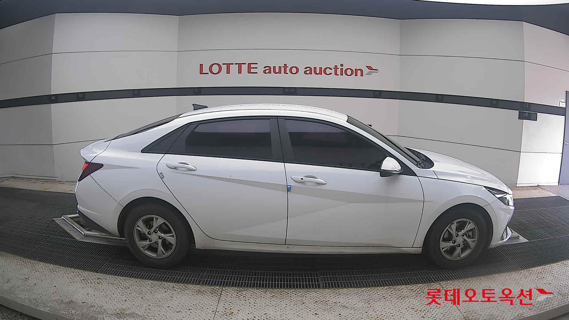 2021 - hyundai avante