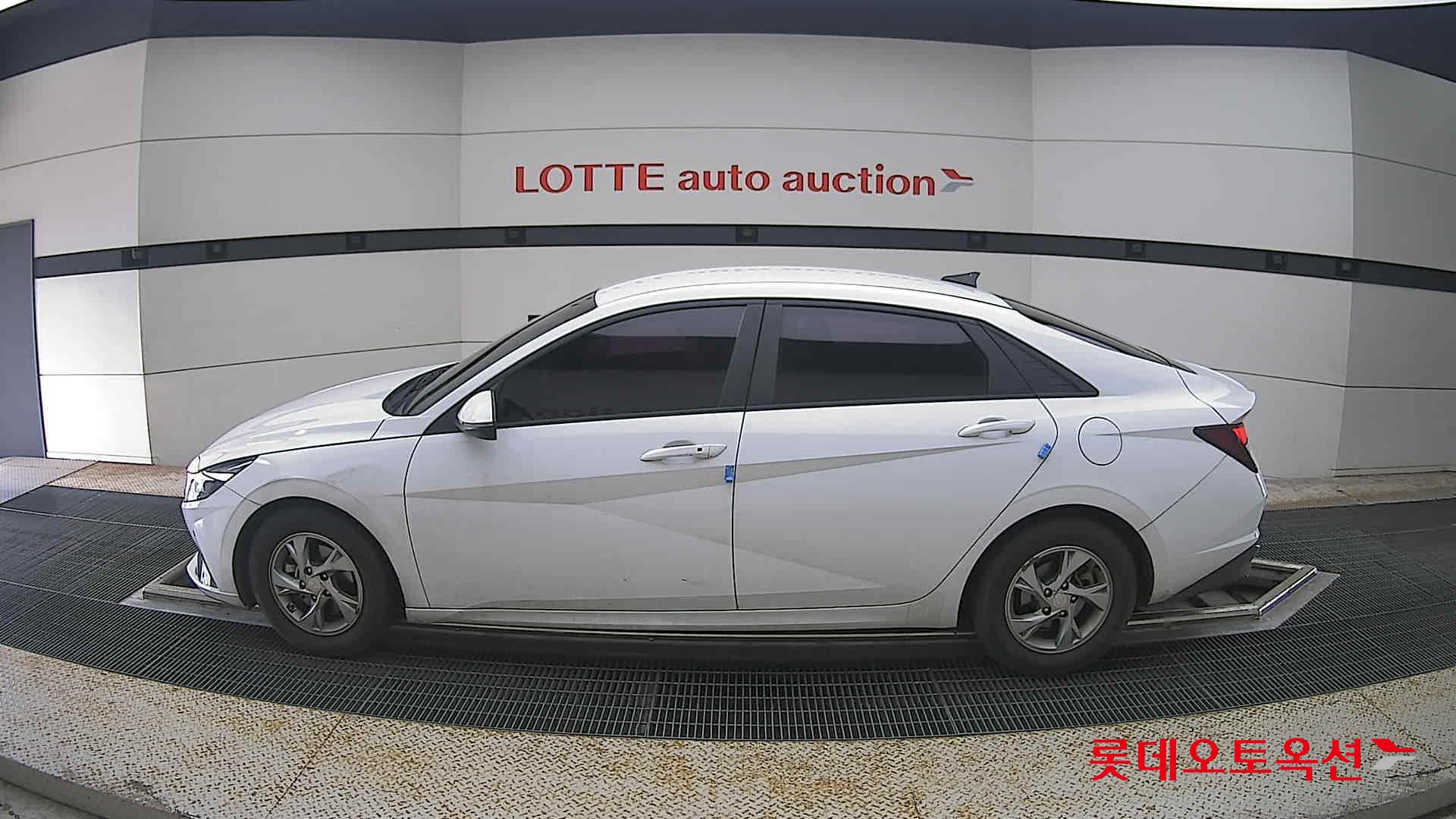 2021 - hyundai avante