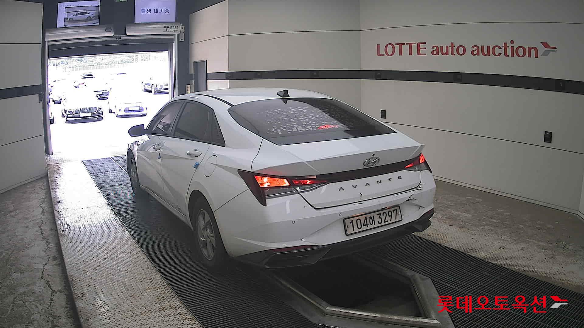 2021 - hyundai avante
