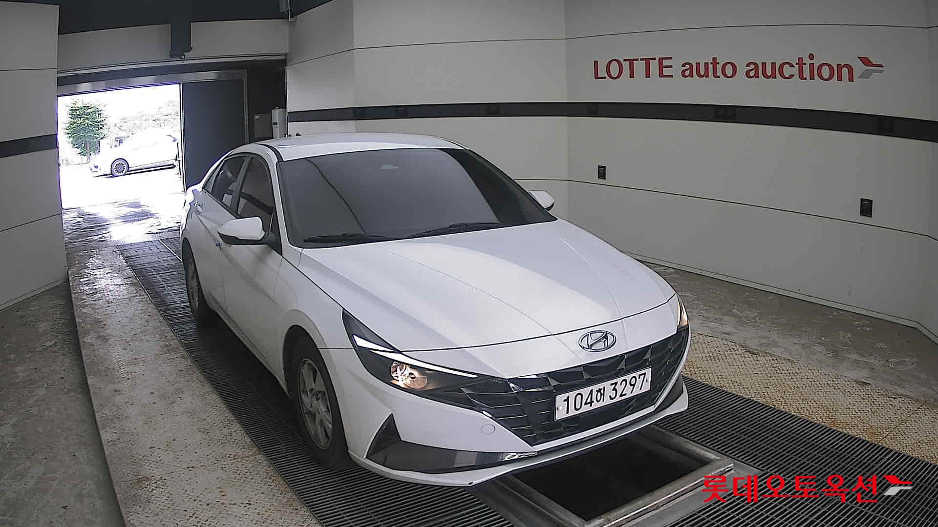 2021 - hyundai avante