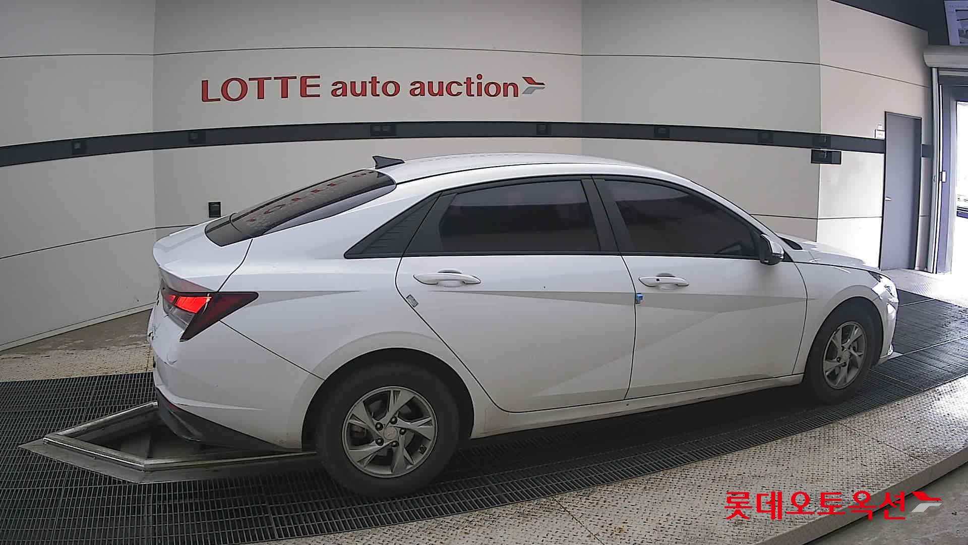 2021 - hyundai avante