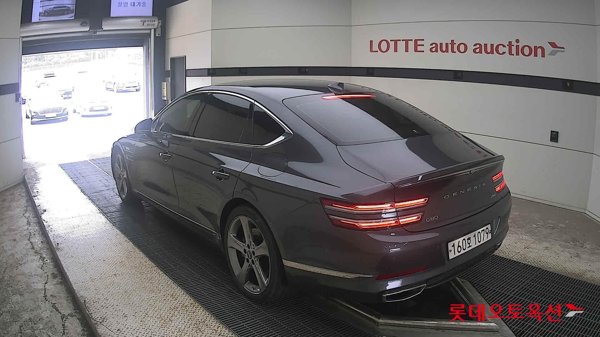 2021 - genesis g80