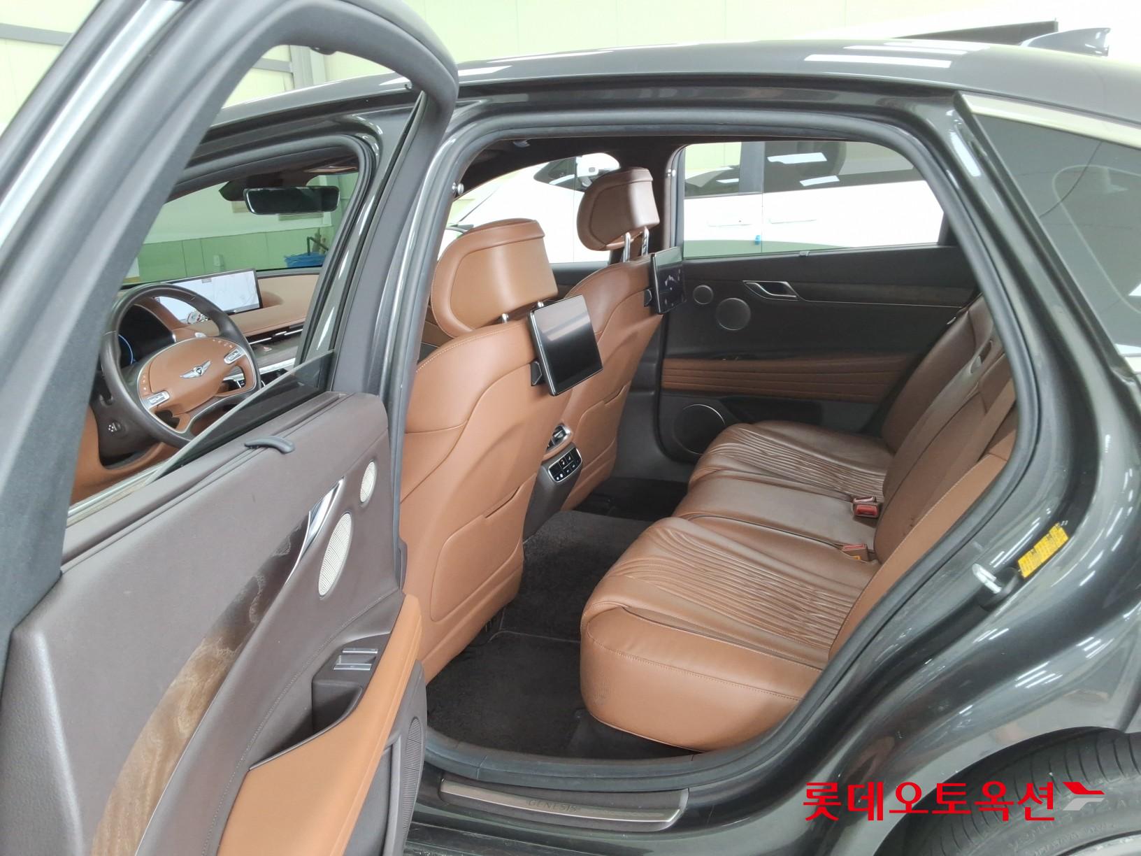 2021 - genesis g80